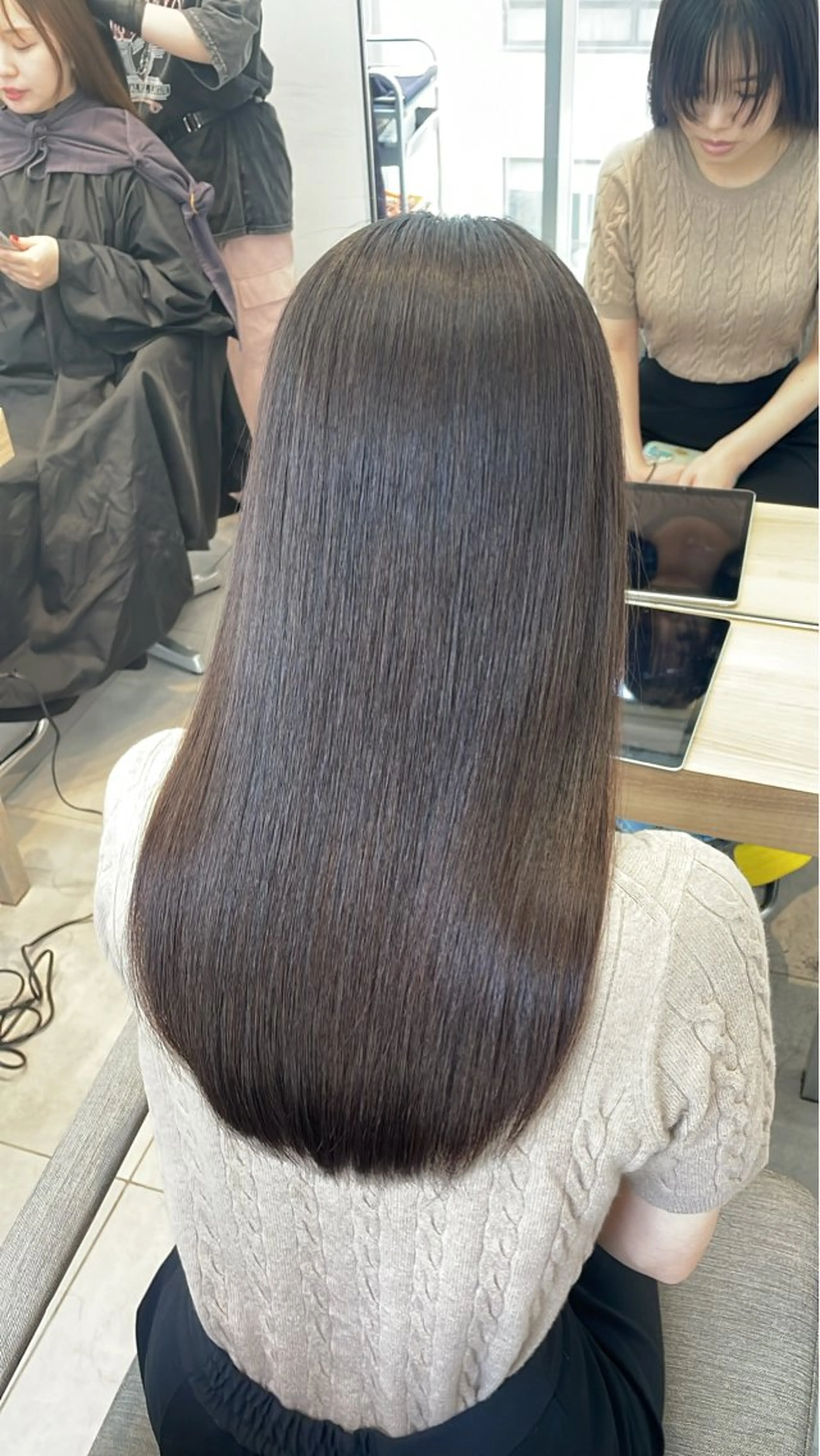 ロング カット 縮毛矯正 トリートメント ヘッドスパ ✨髪質改善✨美髪 矯正🫧小泉のヘアスタイル