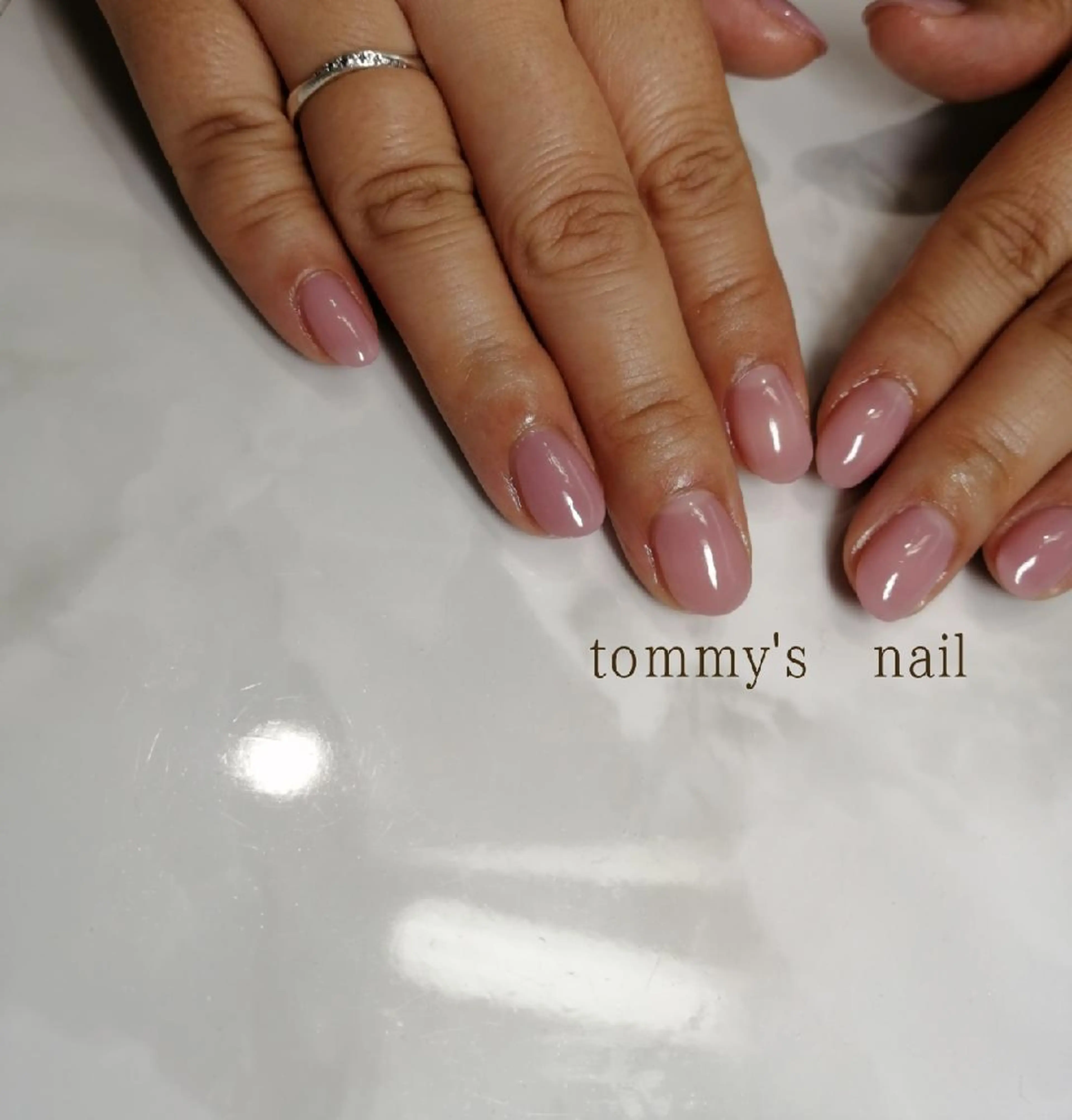 ネイル フットネイル ジェルネイル ミラーネイル ワンカラーネイル ハンドネイル tommy's nail所属・福岡/若よもぎ蒸し 全身美容が叶うサロンのネイルデザイン