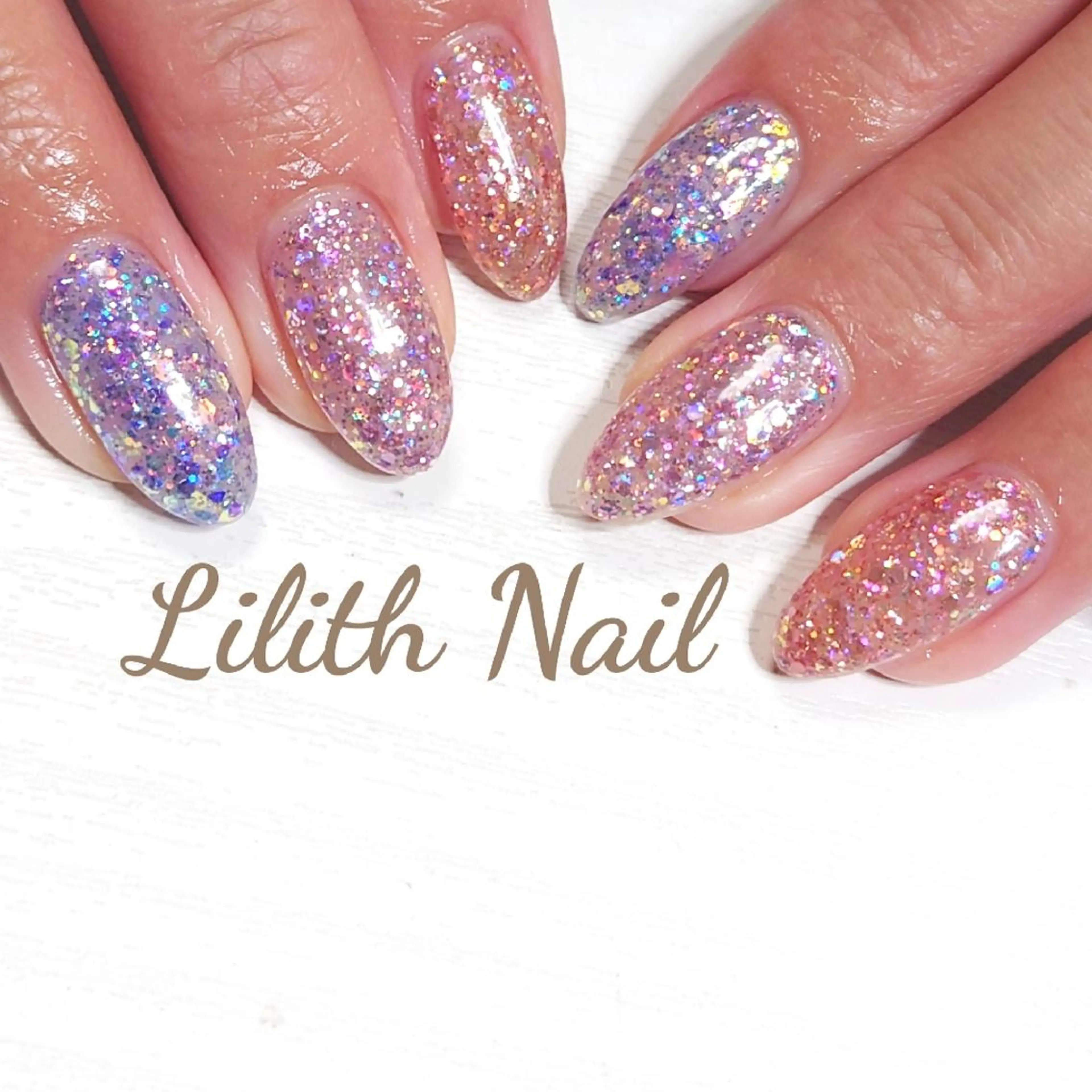 ネイル キラキラネイル ラメ(グリッター) ワンカラーネイル 夏ネイル ハンドネイル Lilith Nailのネイルデザイン