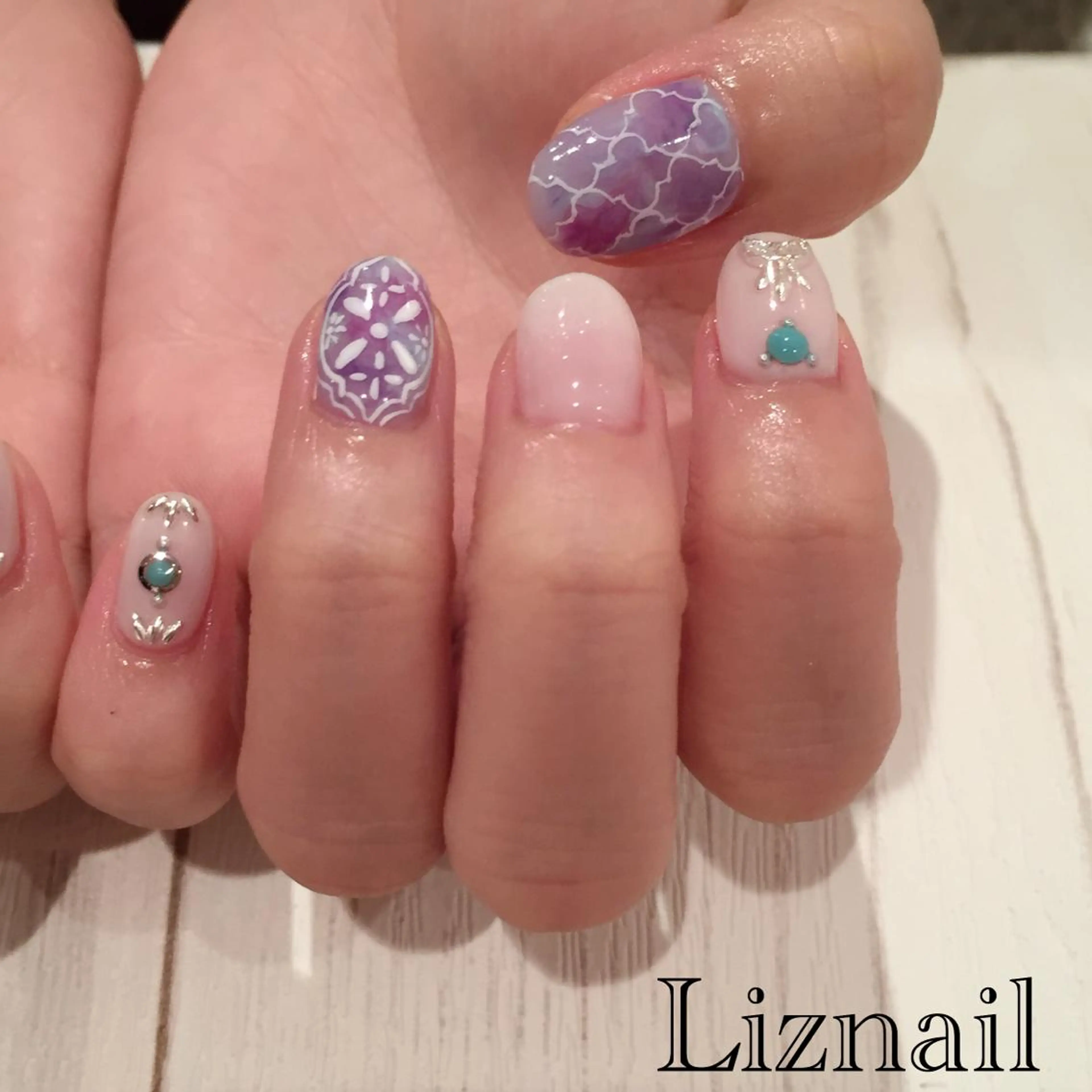 ネイル Rawr / saoriのネイルデザイン