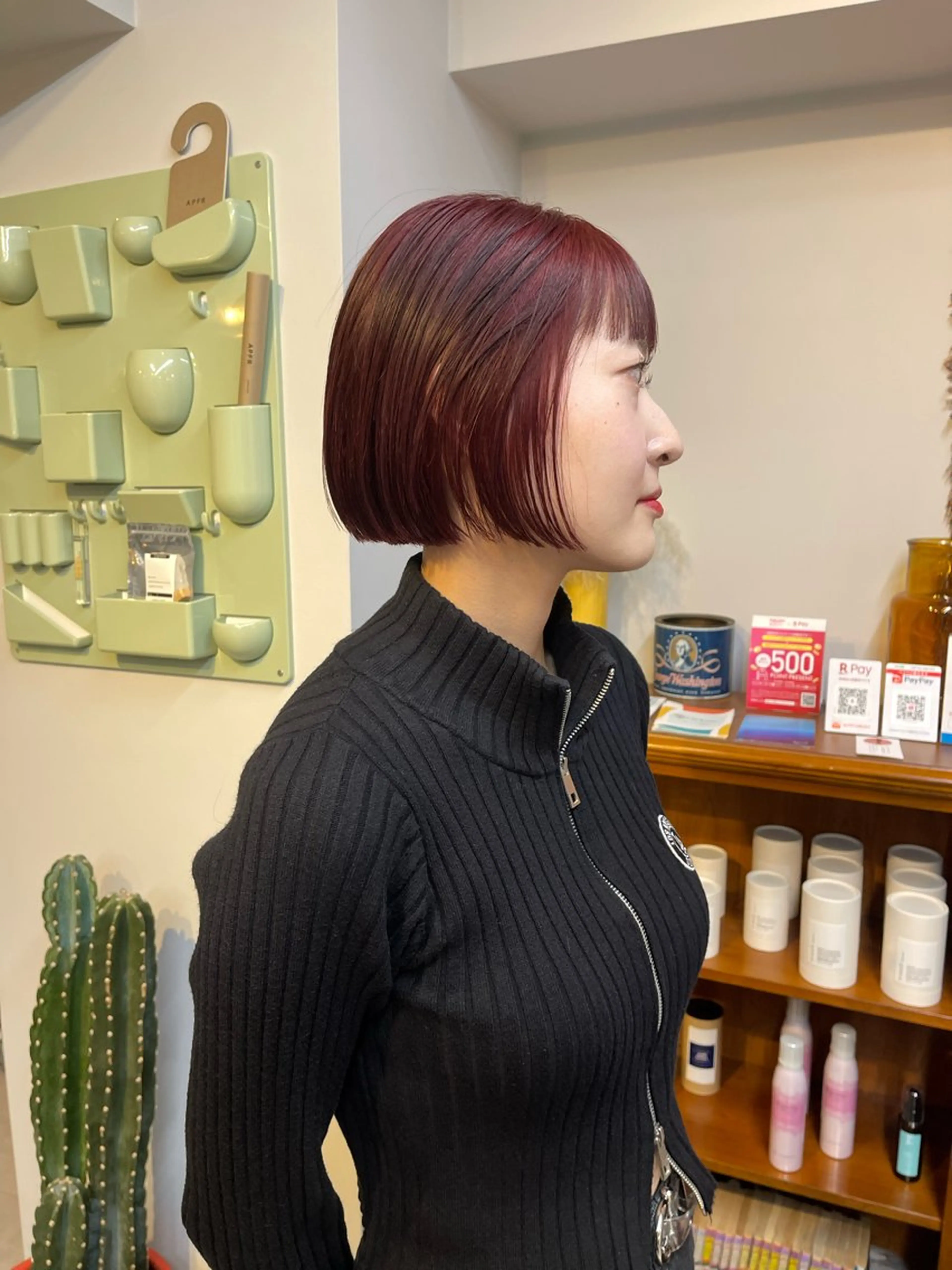 ショート カラー ブリーチ ブリーチなしカラー レッドカラー MEY HAIR / CURLYS所属・✅ボブ/パーマ/ 表参道/KENTA✅のヘアスタイル