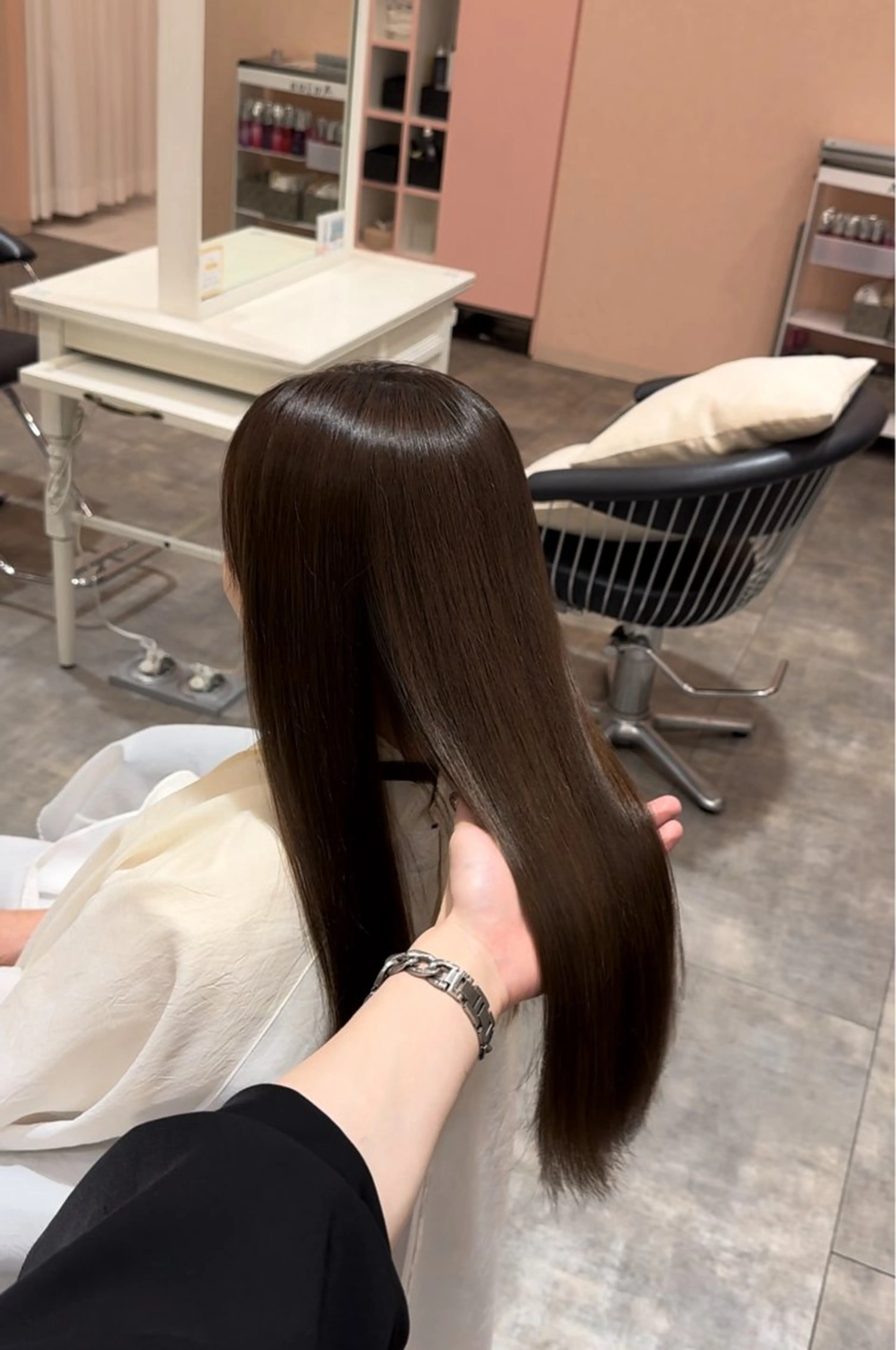 ロング カラー 坂川 輝陽のヘアスタイル