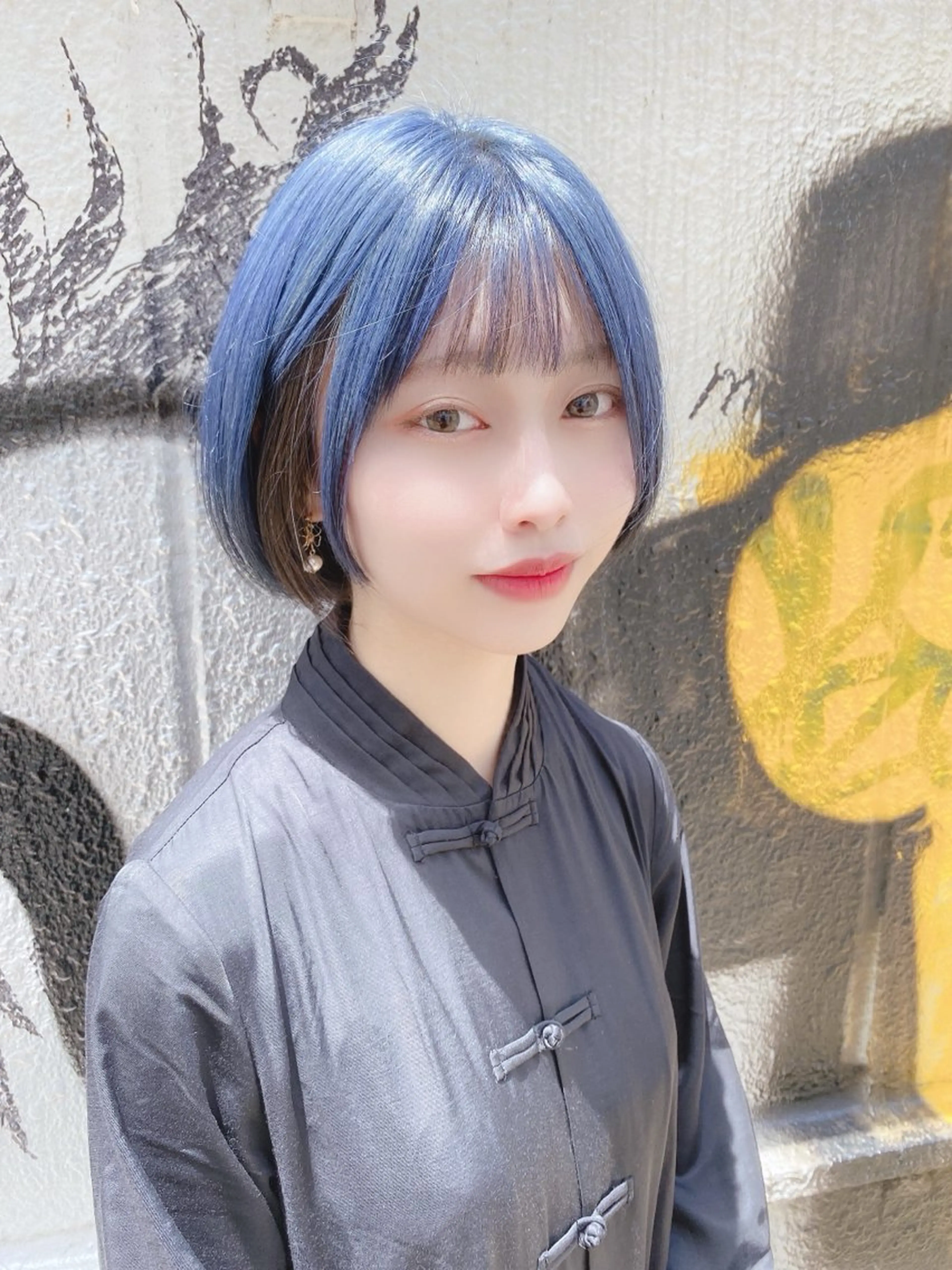 ショート カラー ブリーチ ブルーカラー 顔周りカット 小顔カット カット ヘアカラー トリートメント 韓国ヘアー🦄ྀི オタク美容師🌈山本のヘアスタイル