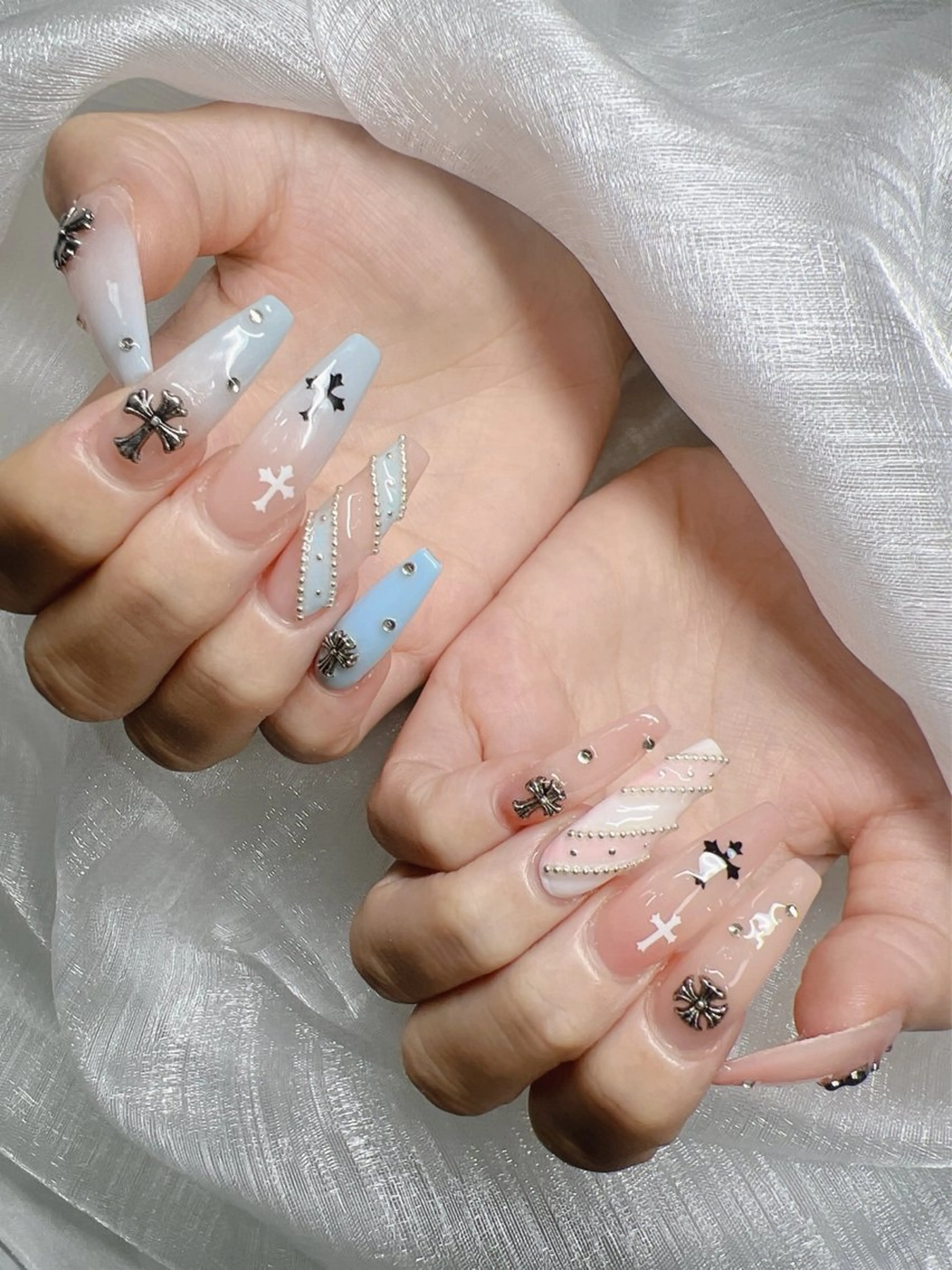 ネイル 長さ出し グラデーション キラキラネイル マグネットネイル ニュアンスネイル ハンドネイル Lee Nails チップ長さだし専門店のネイルデザイン