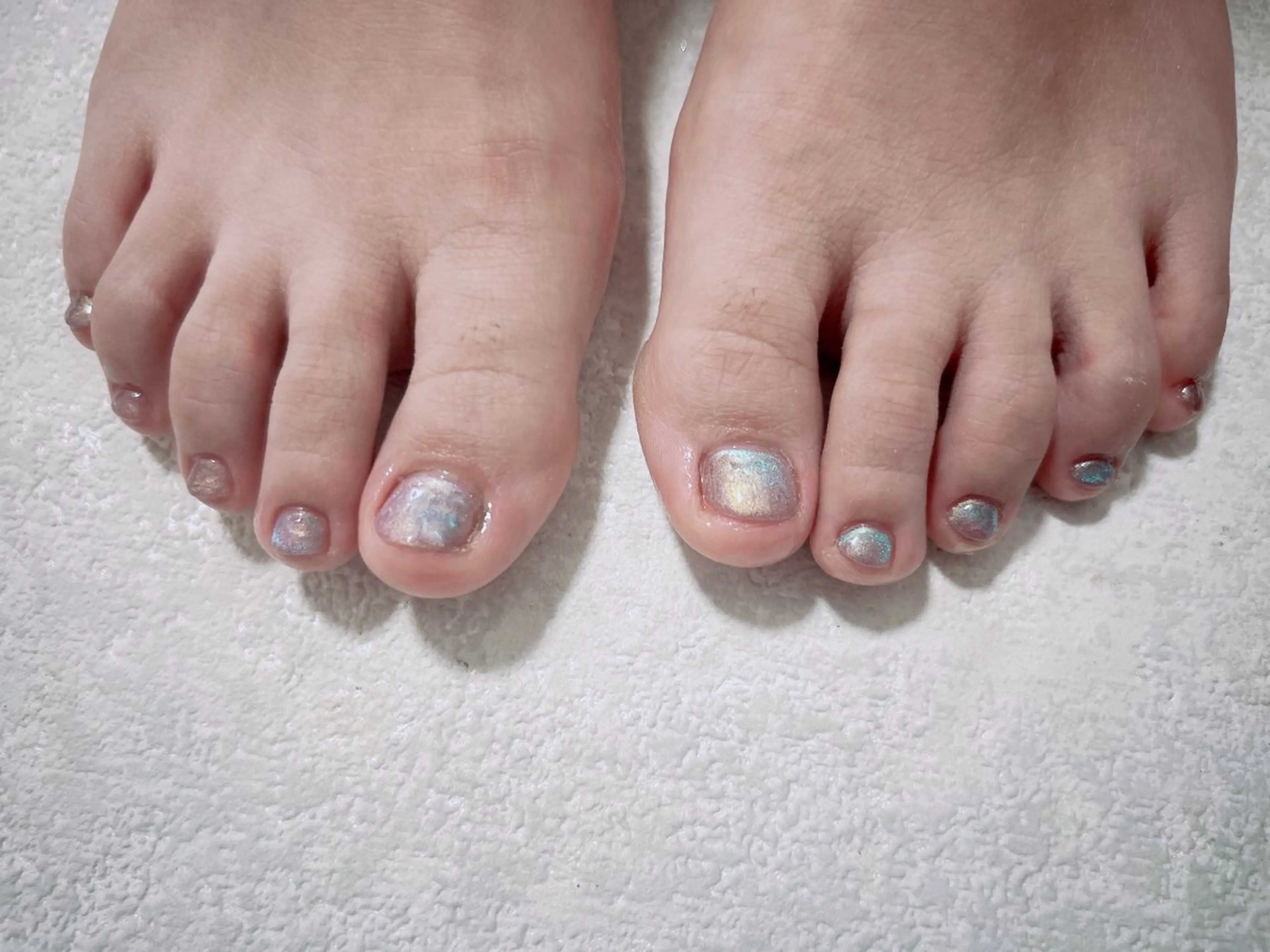ネイル オーロラネイル フットネイル フレンチネイル ジェルネイル 韓国ネイル フットネイル Mogu nail 二子玉川のネイルデザイン