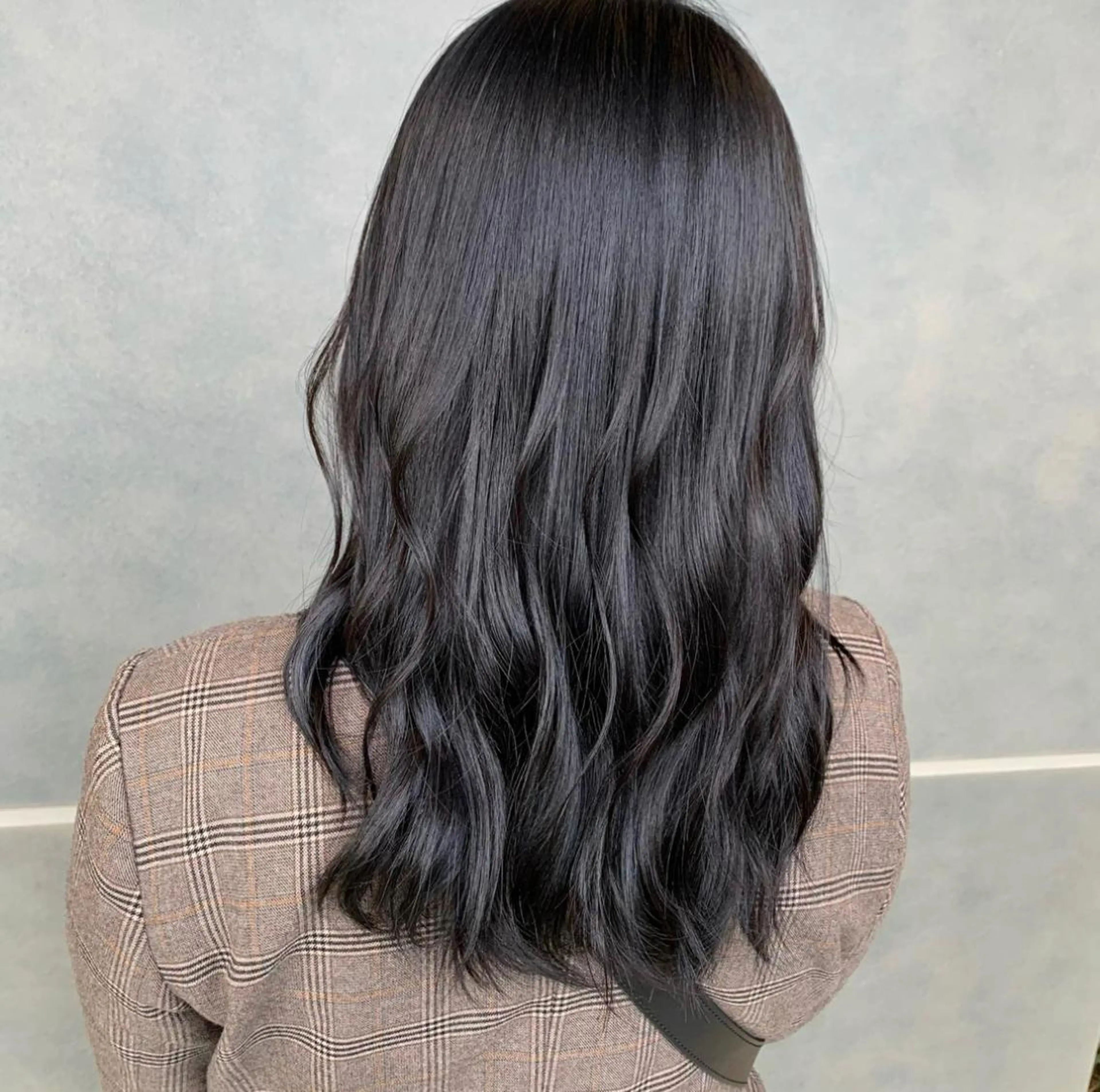 セミロング SALOWIN銀座六丁目店所属・津田 怜果のヘアスタイル
