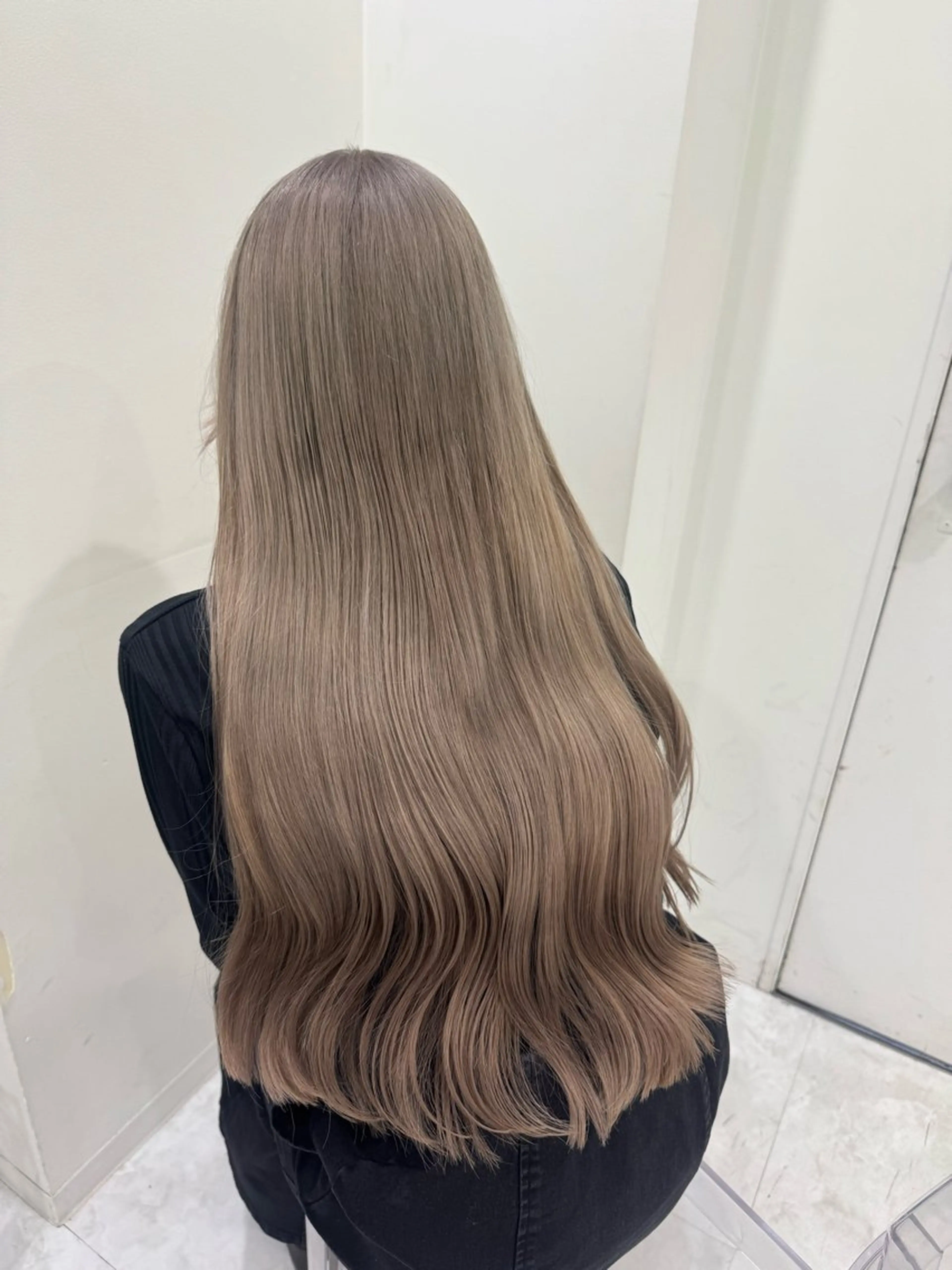 ロング カラー ヘアアレンジ 赤み消しブラウン プロ🐿けんご🐿のヘアスタイル