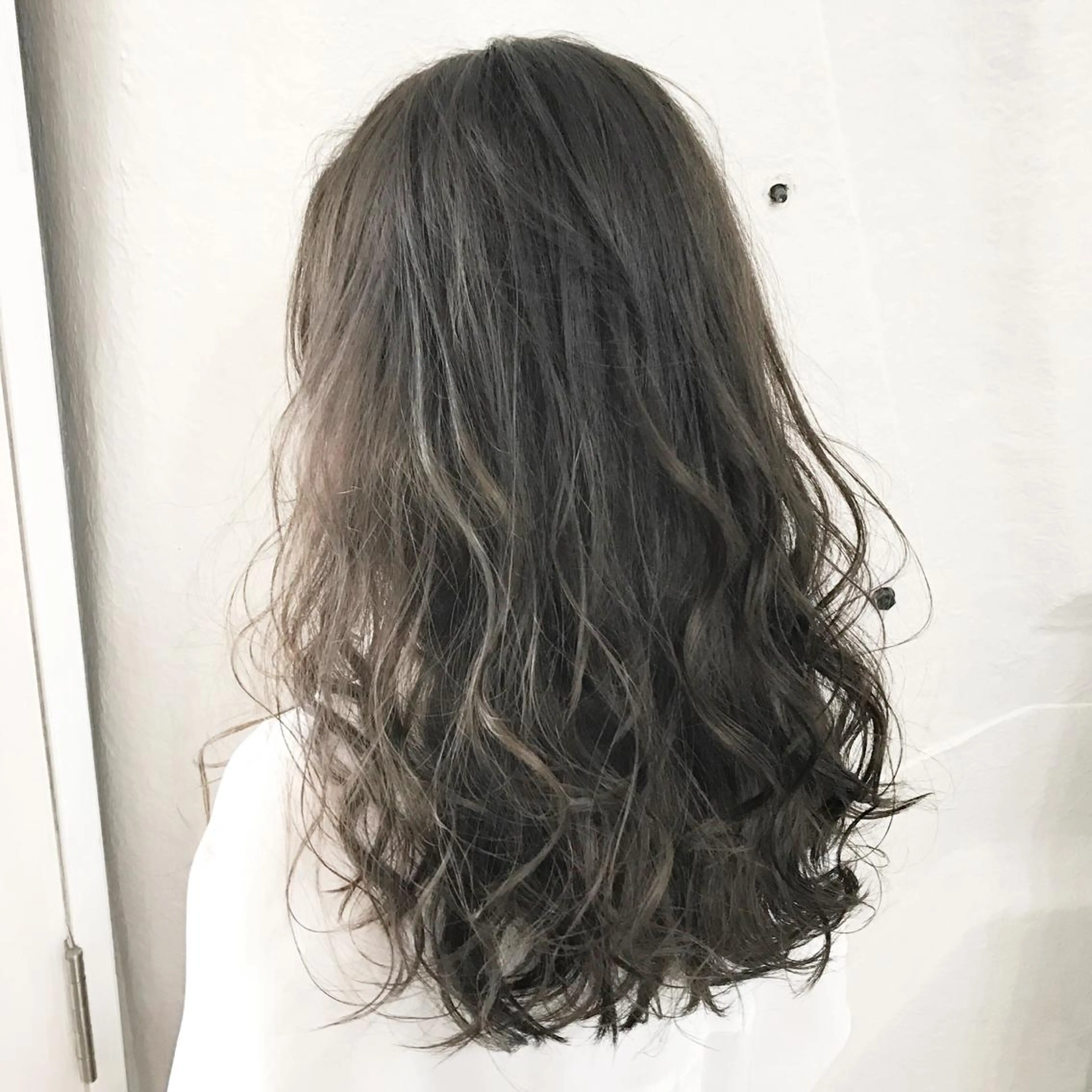 カラー アッシュ ハイライトカラー ラベンダーカラー ラベンダーアッシュ サロウィン所属・K-POP好き美容師 🇰🇷Kai.Yのヘアスタイル