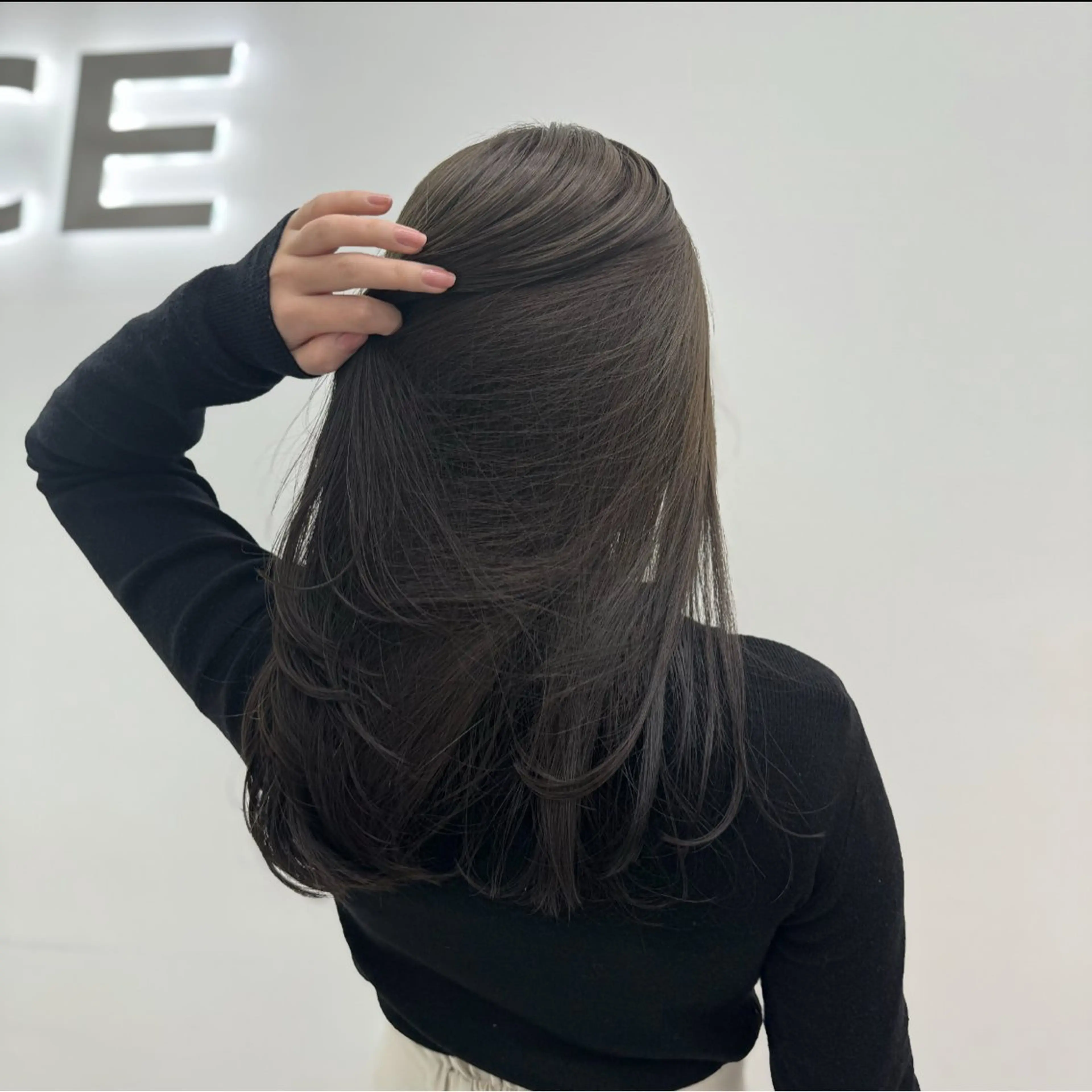 ミディアム カラー カット ヘアカラー ブリーチなし🤍透明 感カラー🤍しゅうじのヘアスタイル