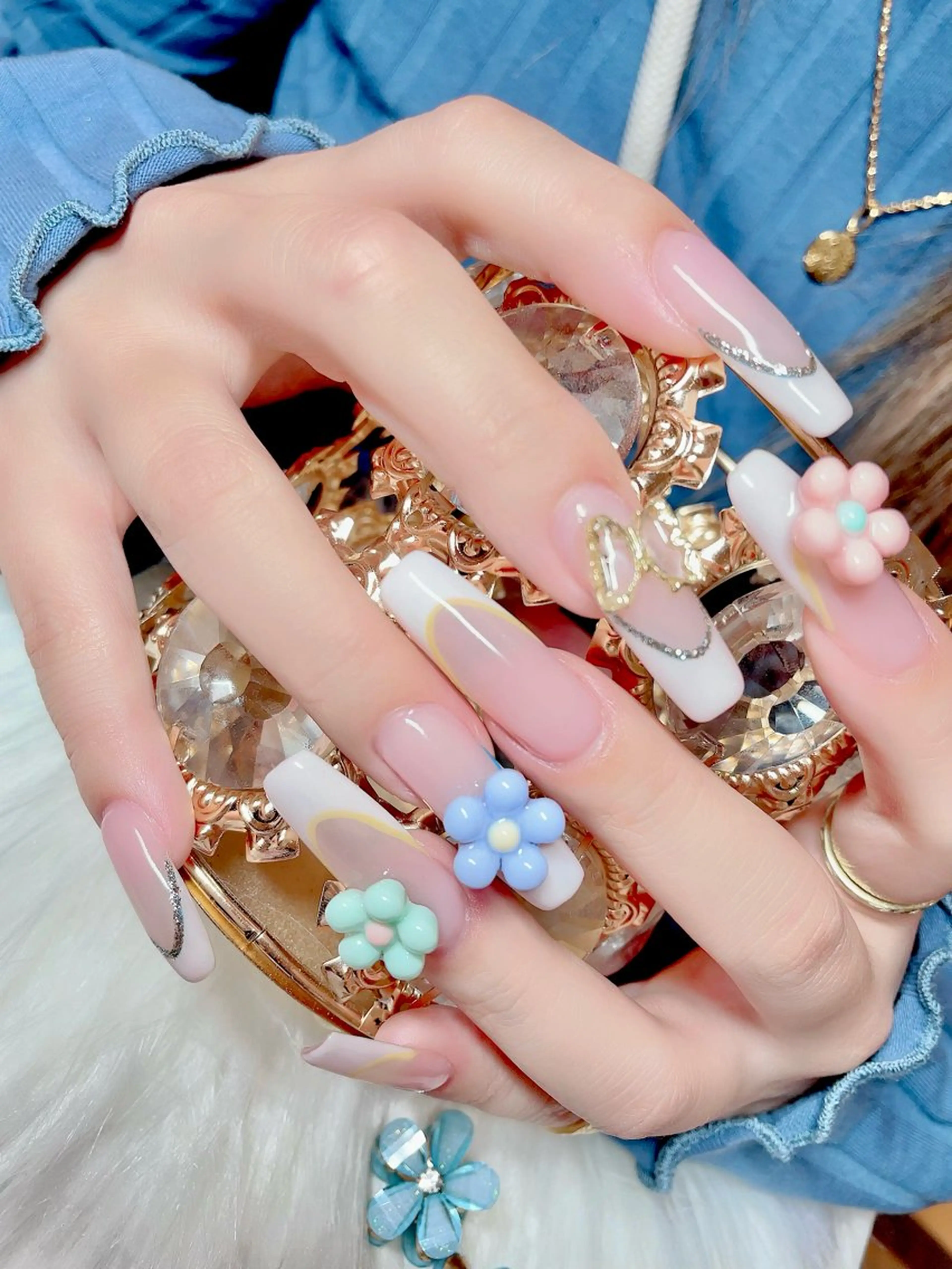ネイル フレンチネイル 持ち込み ハンドネイル Vogusty's Nail鶴見　　高野のネイルデザイン