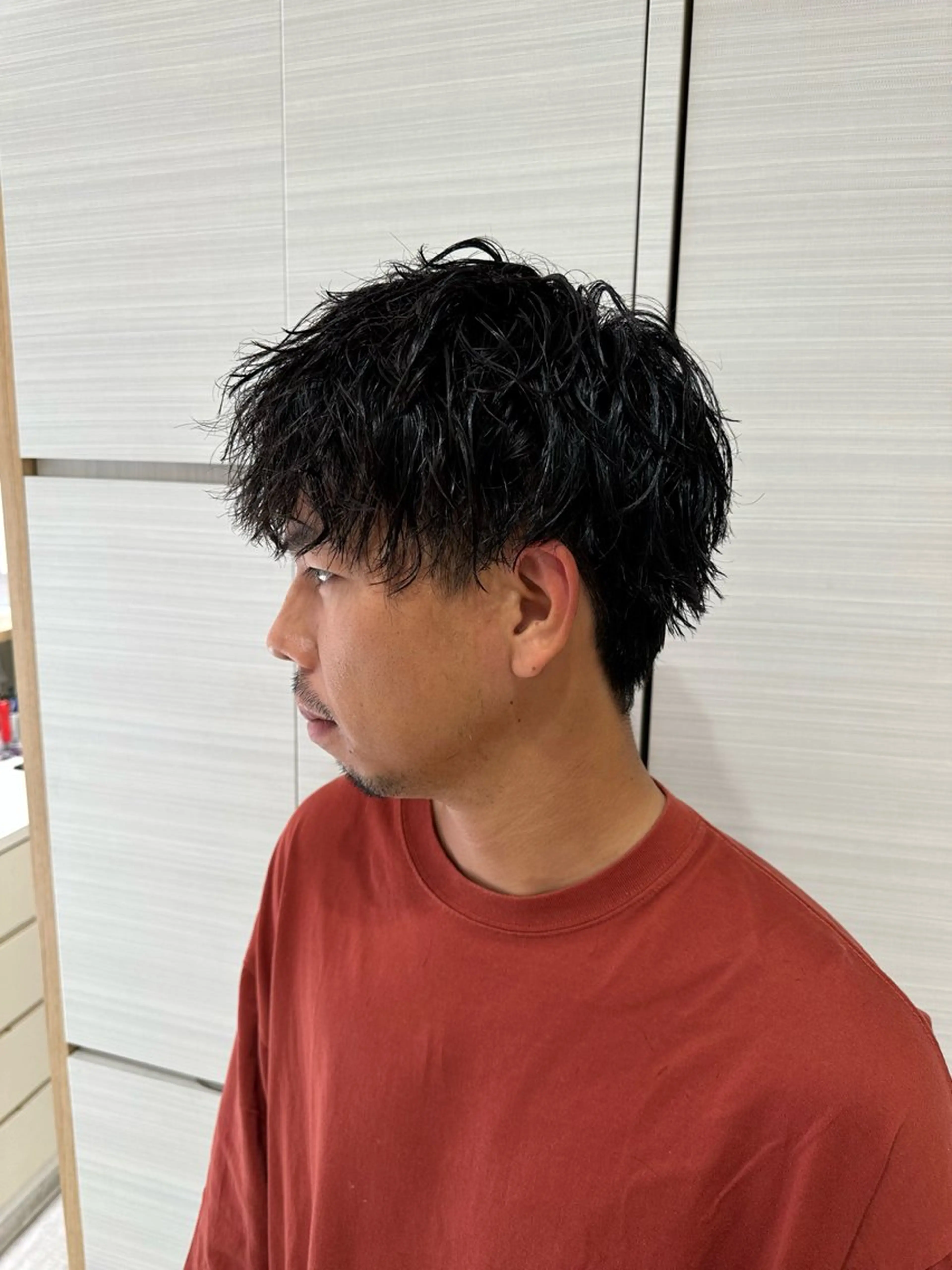 ショート パーマ メンズ メンズブリーチ ダウンパーマ メンズハイライト メンズインナーカラー メンズ韓国風 brace立花店所属・中嶋 紘夢のヘアスタイル