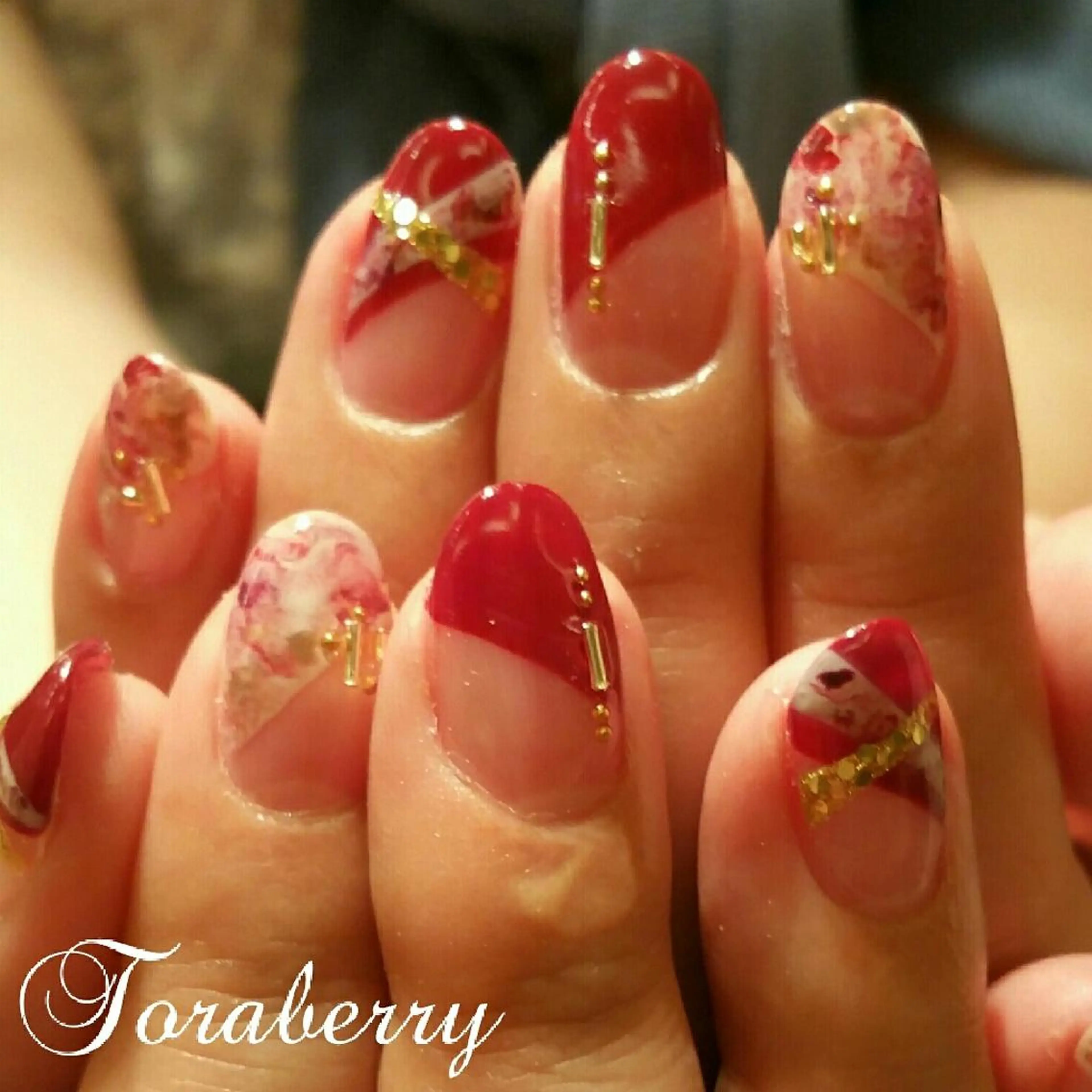 ネイル 赤色 ネイリスト なつみのネイルデザイン