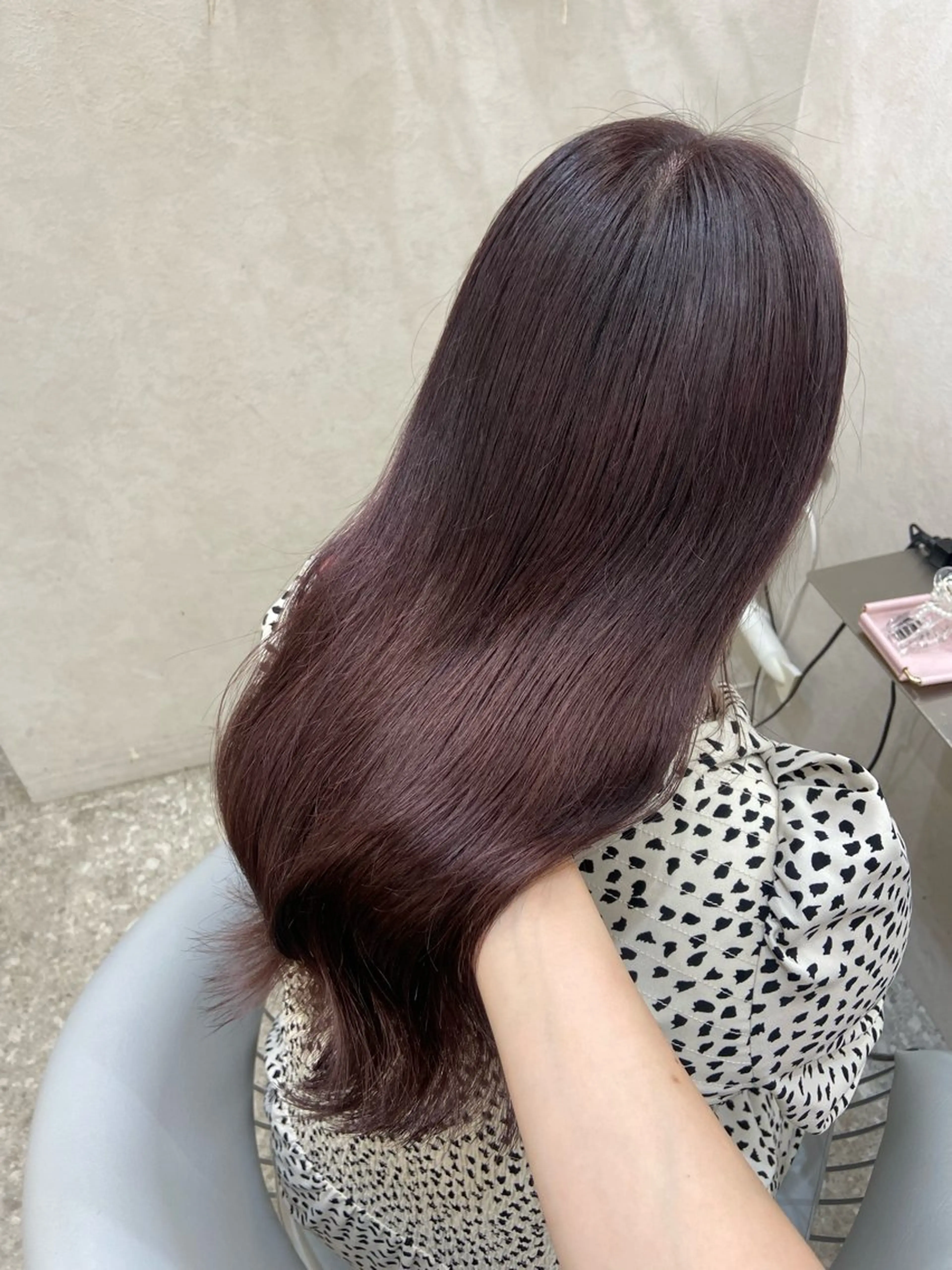 セミロング カラー ブリーチ ラベンダーカラー ブリーチなしカラー レッドカラー 韓国風ヘア カット ヘアカラー トリートメント 新宿/韓国ヘア 中明度カラー/かやのヘアスタイル