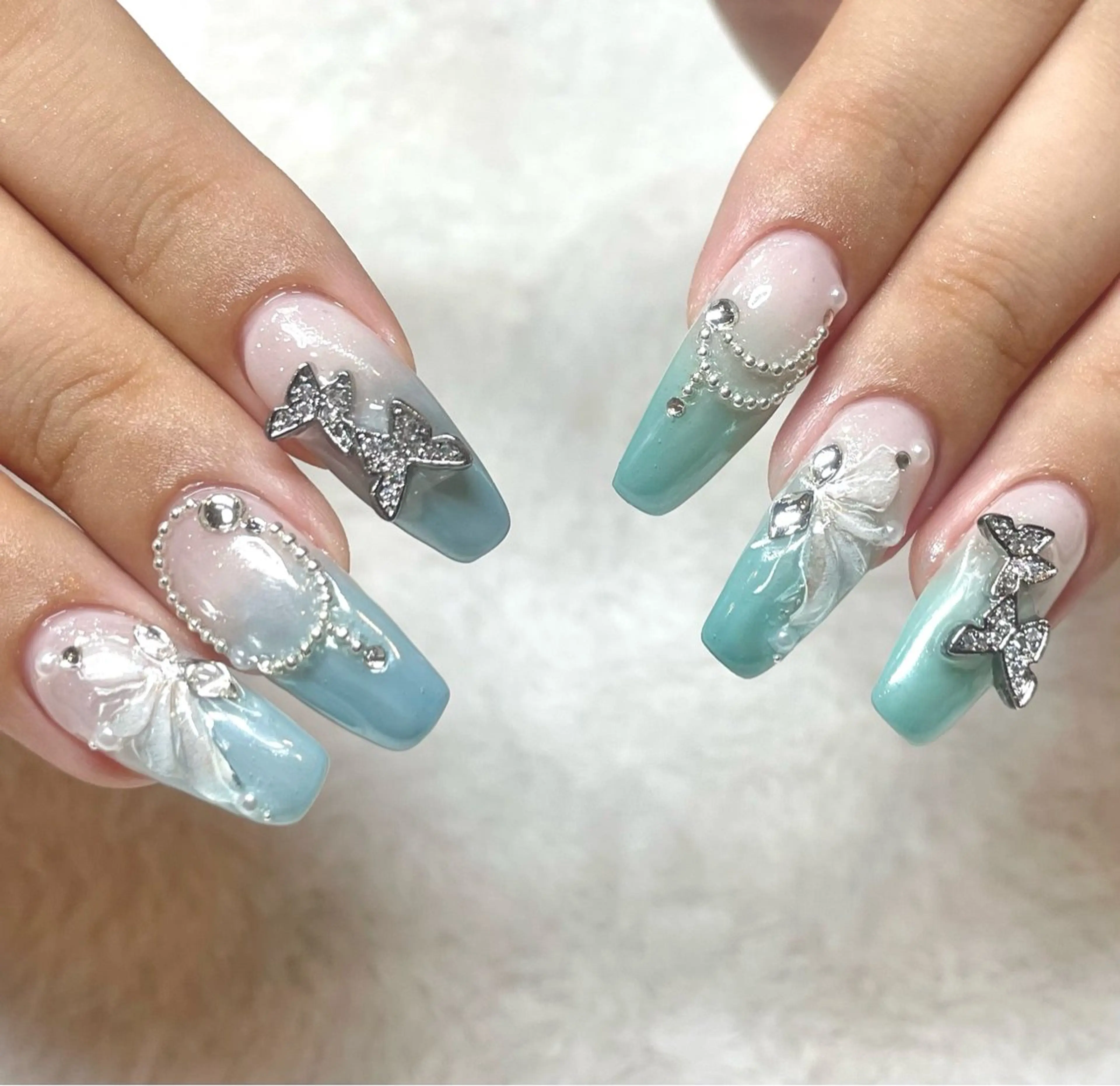 ネイル ChouChou NAIL SALON所属・サキ ChouChouのネイルデザイン