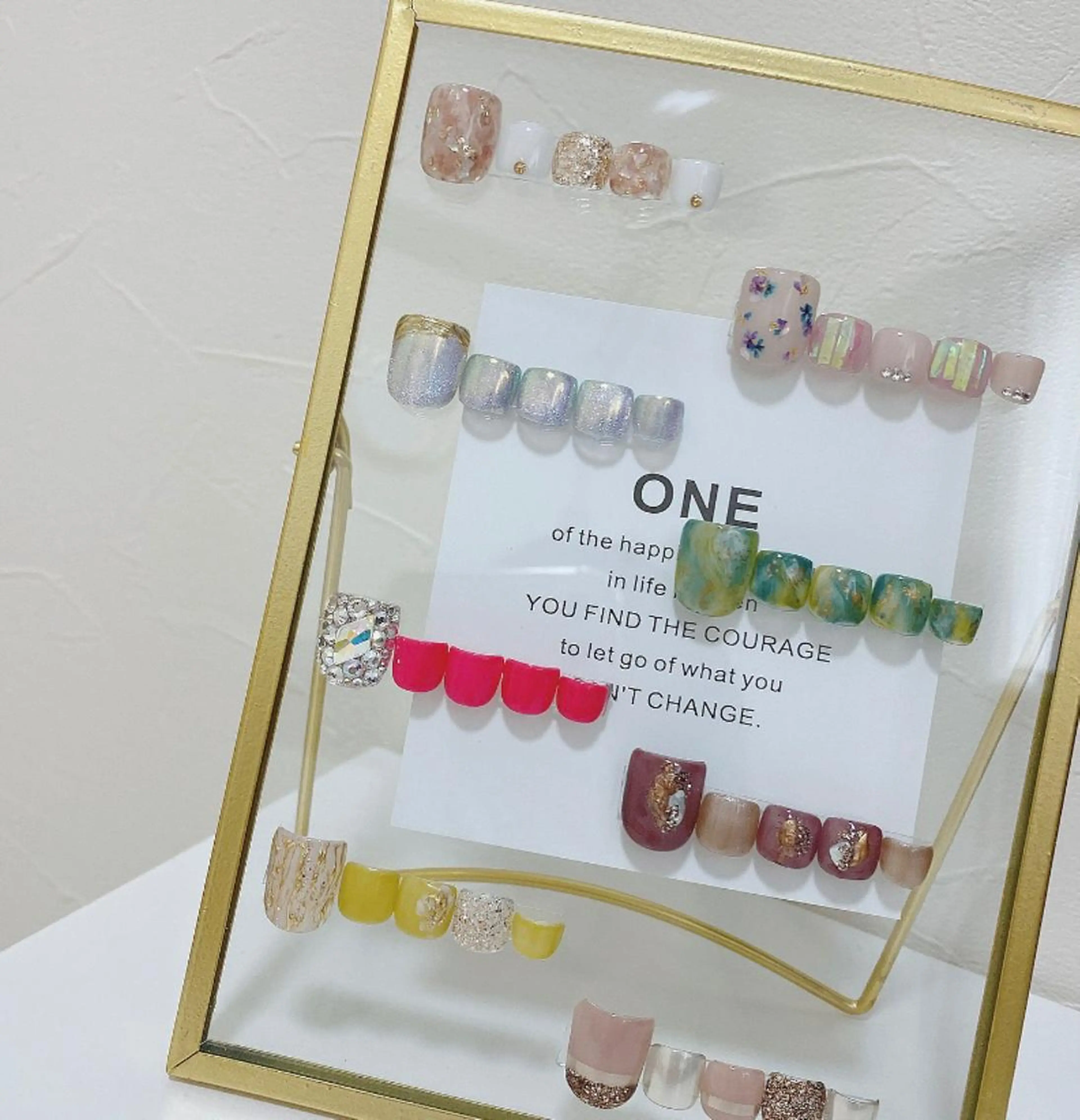 ネイル フットネイル Room 302のネイルデザイン