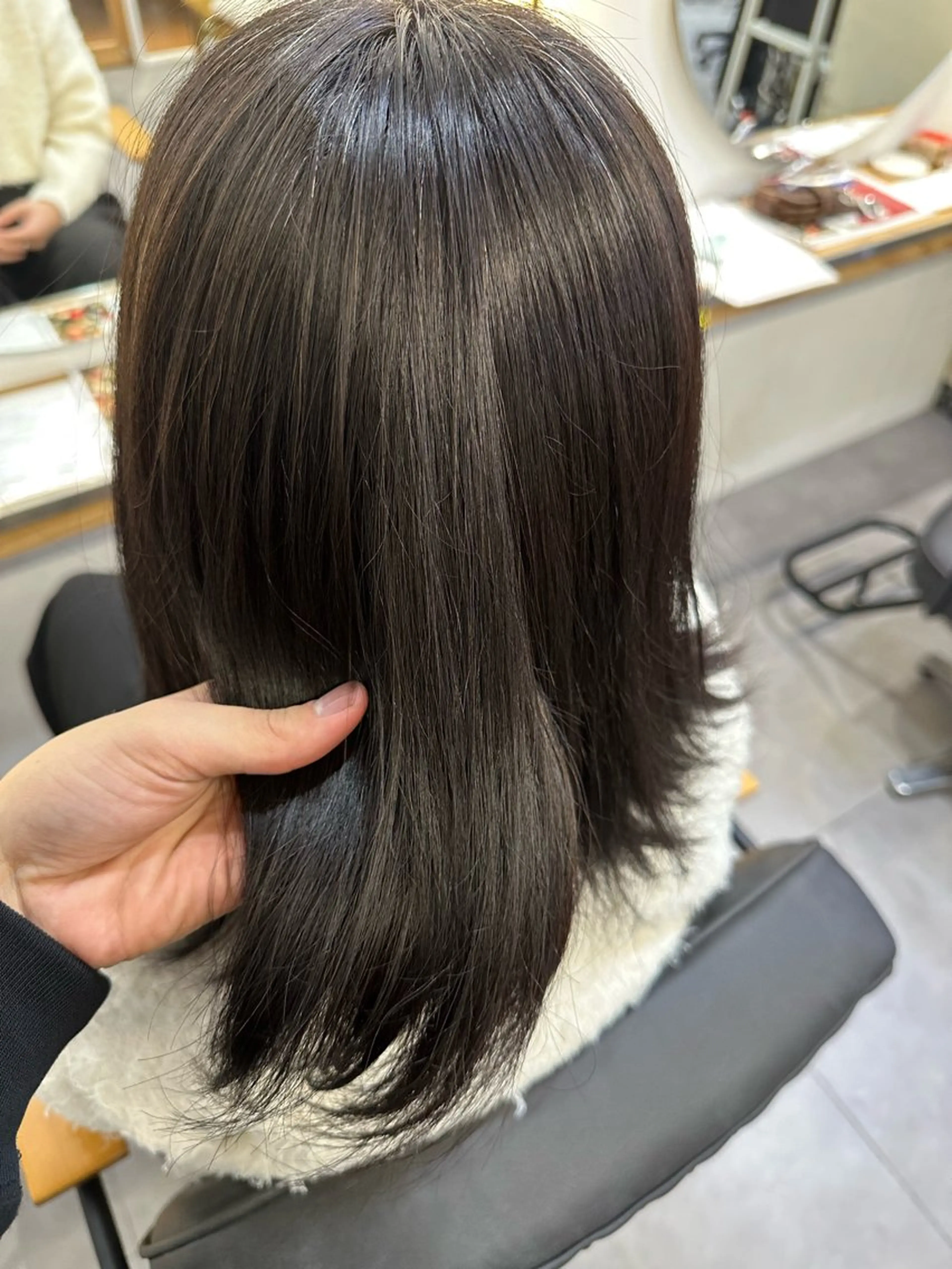 ミディアム ヘアカラー トリートメント リキ/縮毛矯正 /メンズカットのヘアスタイル