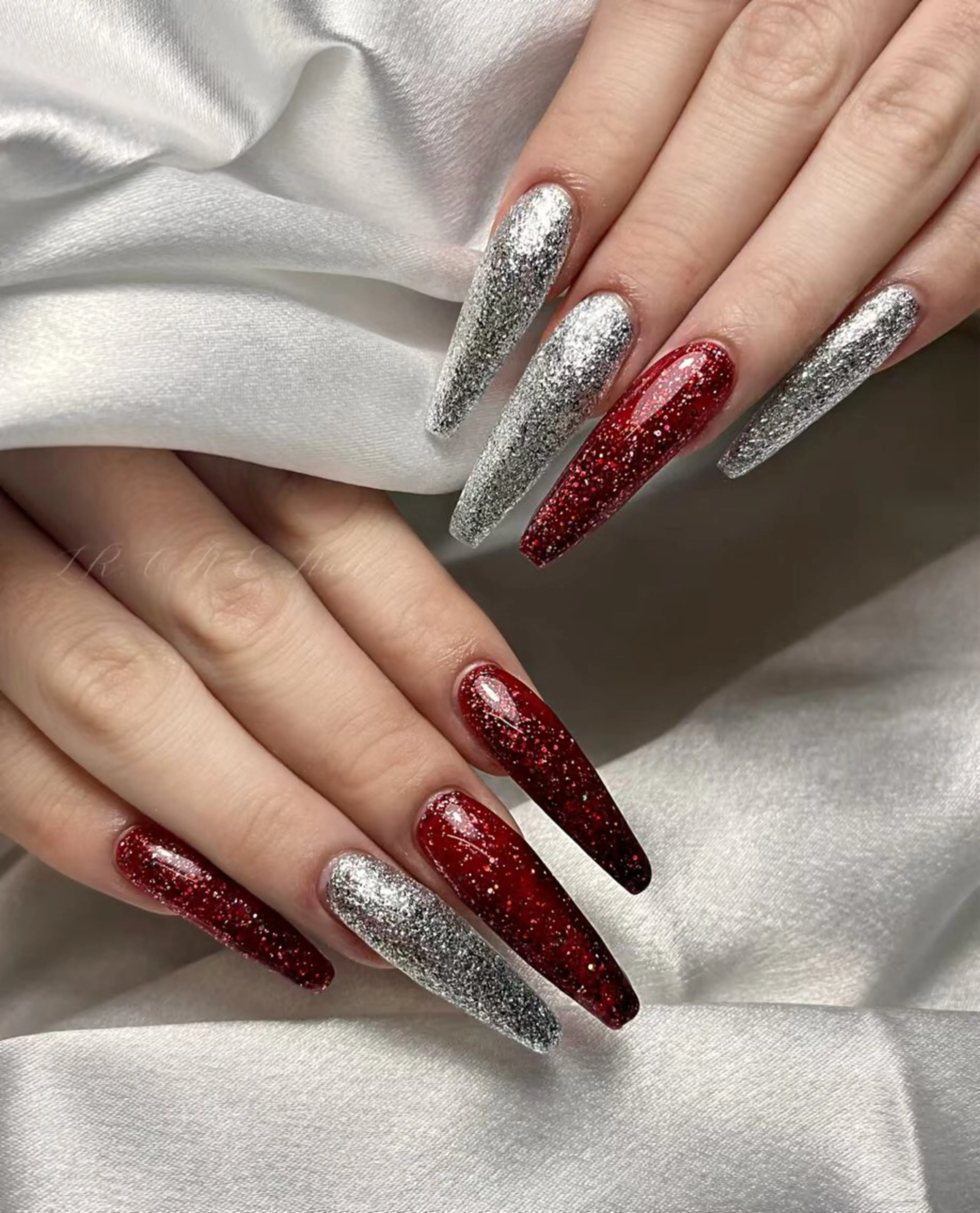 ネイル ハンドネイル LR.ONE ヨウのネイルデザイン