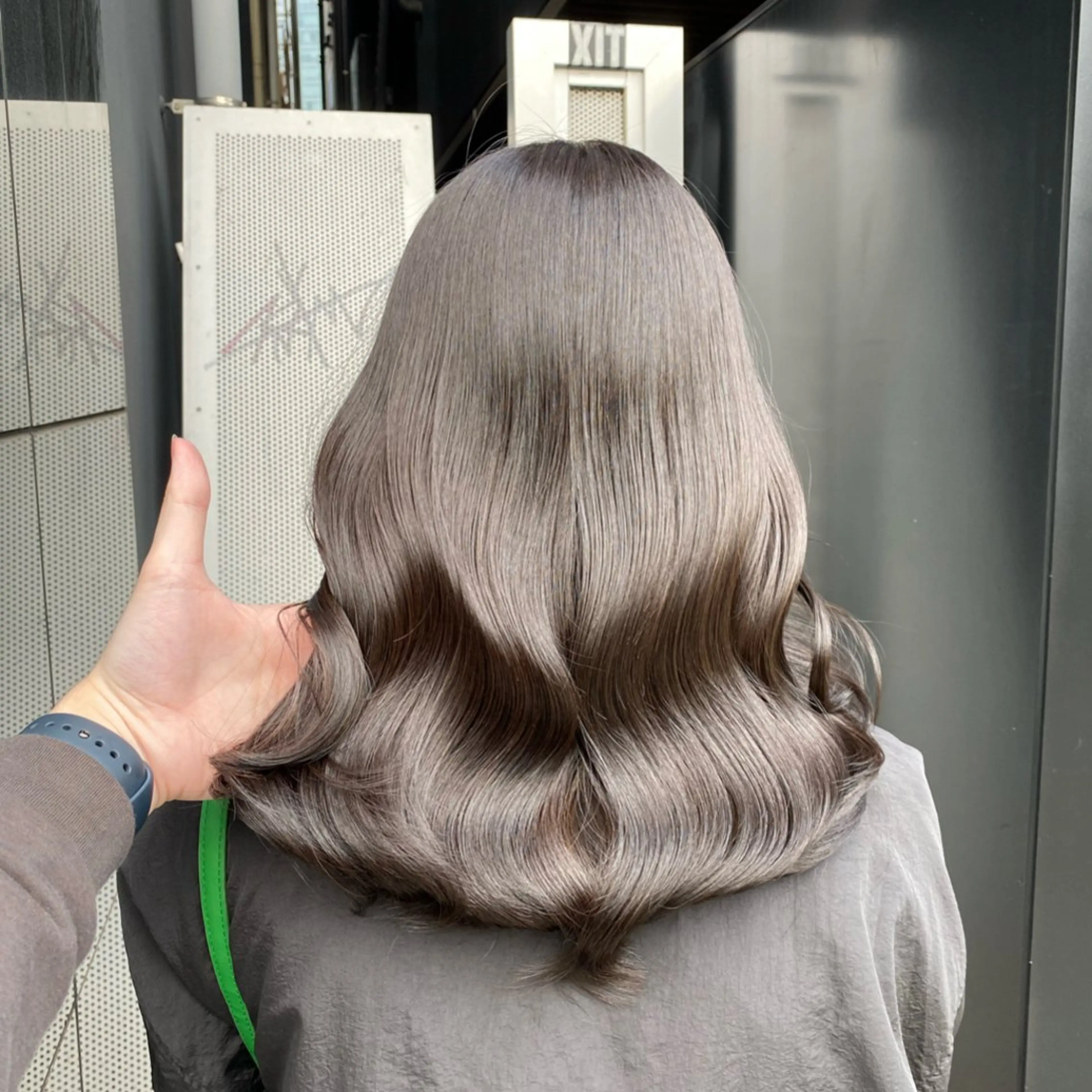 【初回＆ミニモ限定クーポン】艶感ある暗髪カラー＋3STEPトリートメント🌙の写真