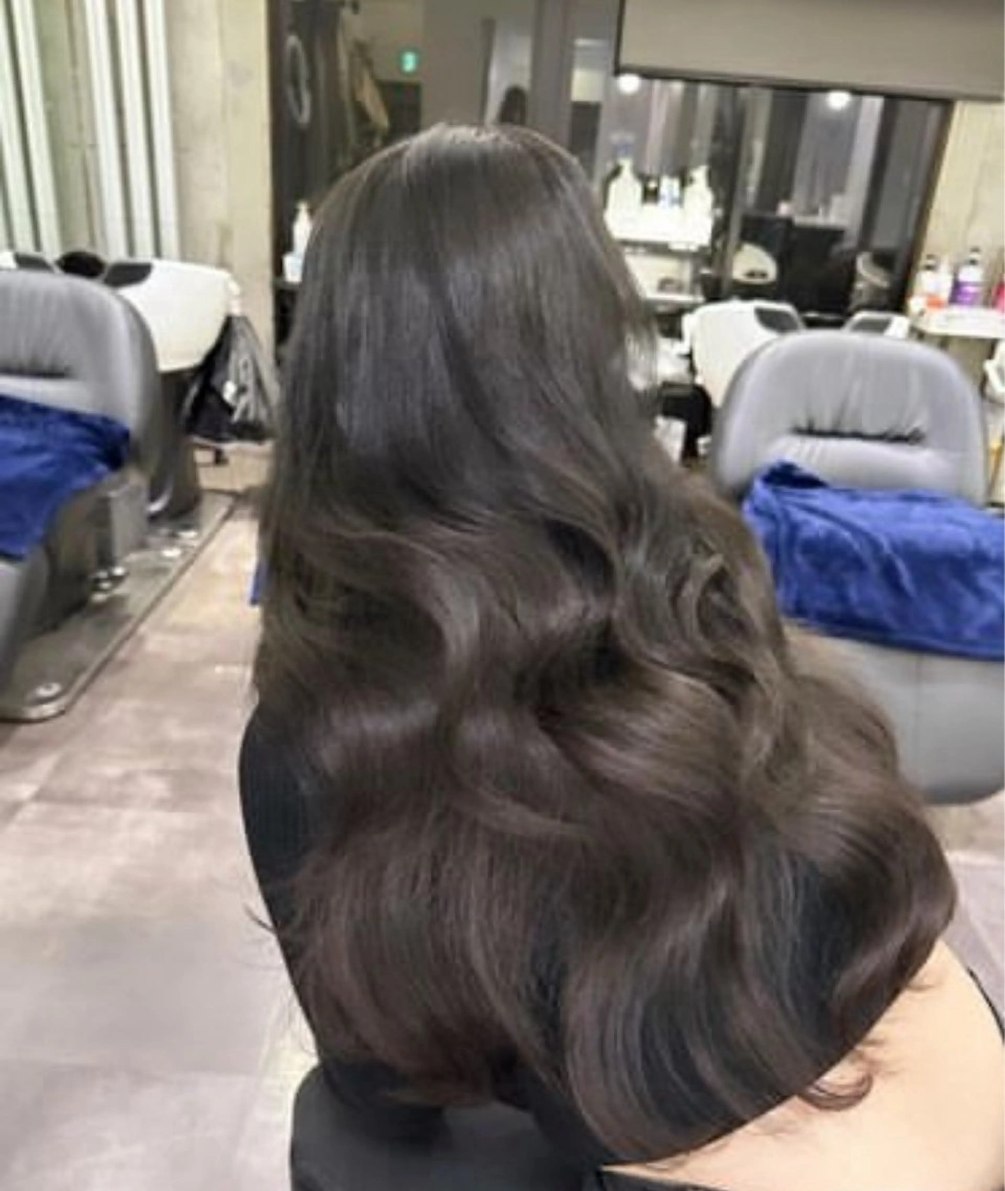 ロング カラー ヘアアレンジ ブラウンカラー 透明感カラー ダークブラウン 韓国風レイヤーカット 艶カラー🫧菊池のヘアスタイル