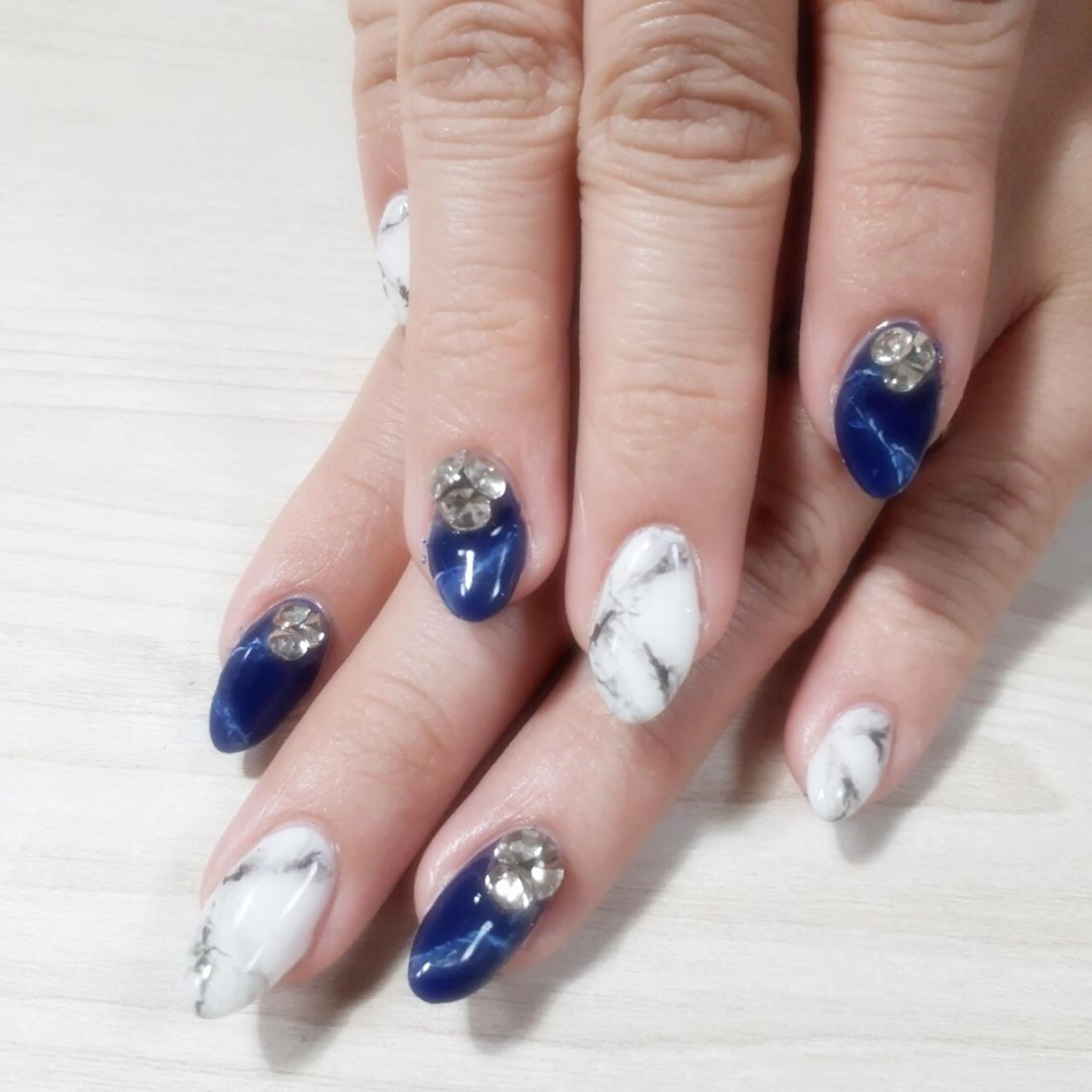 ネイル 安藤 Charlotteのネイルデザイン