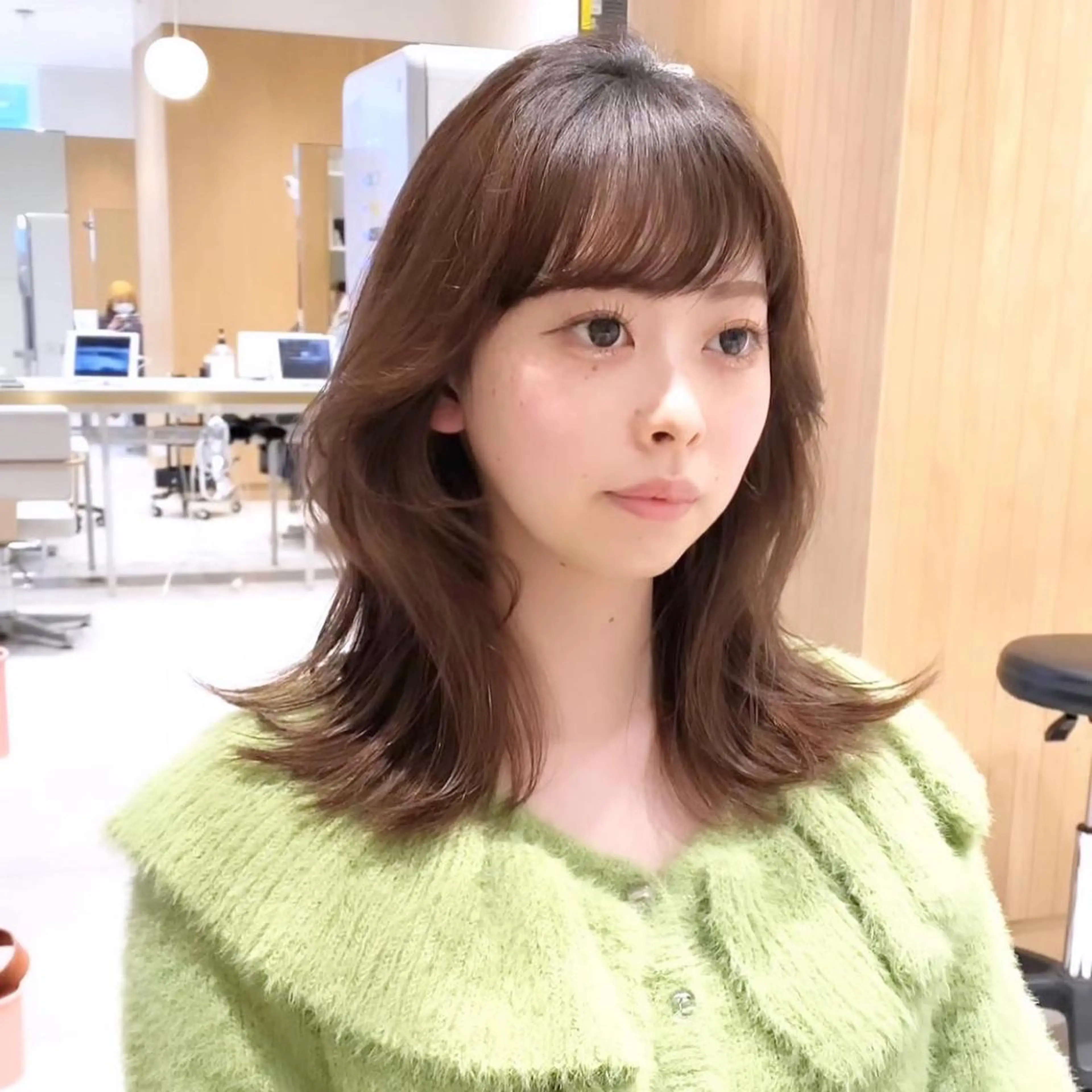 ミディアム カット ヘアカラー トリートメント 韓国くびれレイヤー 🇰🇷はづきのヘアスタイル