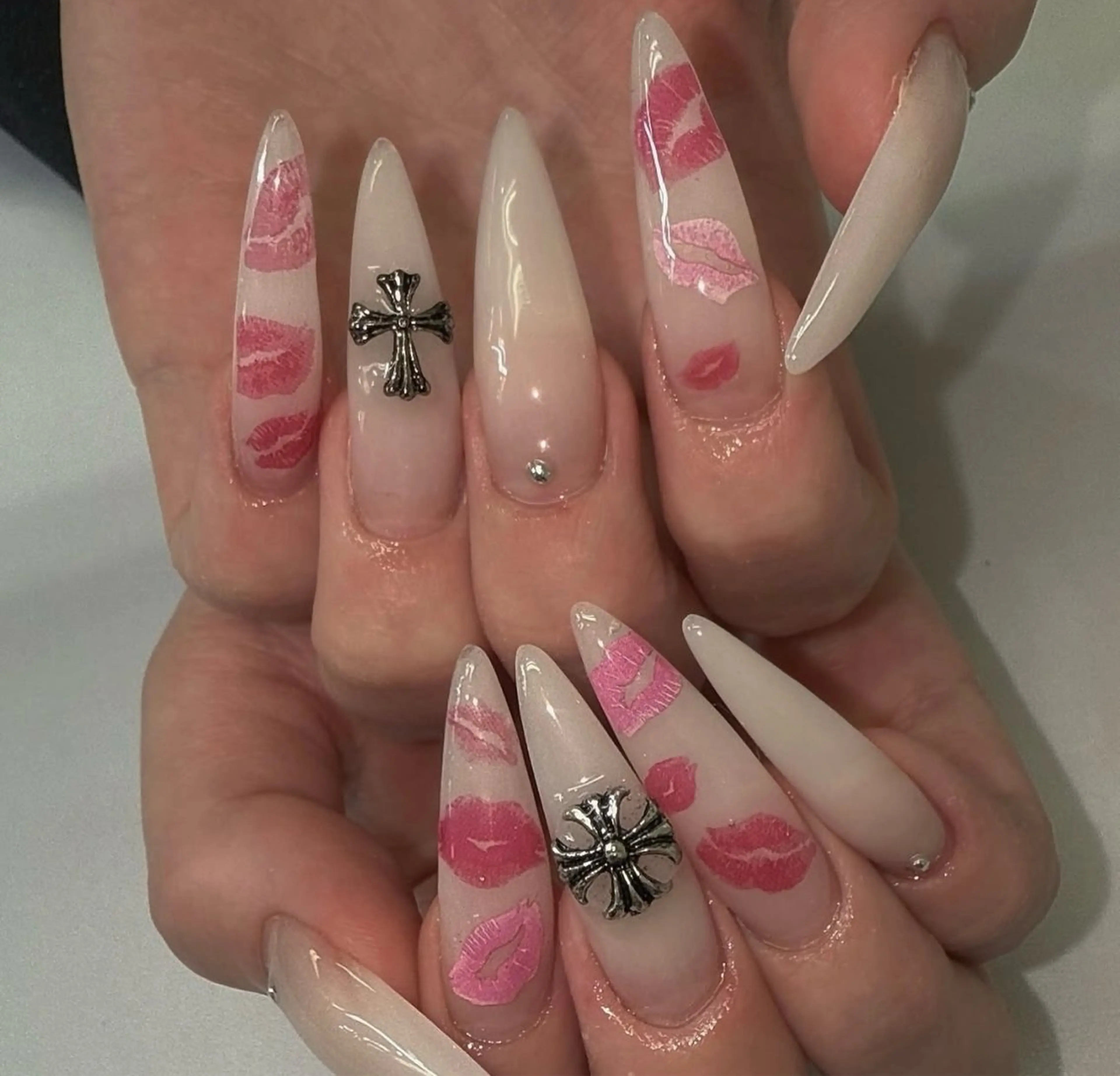ネイル アートネイル フレンチネイル ジェルネイル ニュアンスネイル オフィスネイル ハンドネイル Nie Nail Shinokuboのネイルデザイン