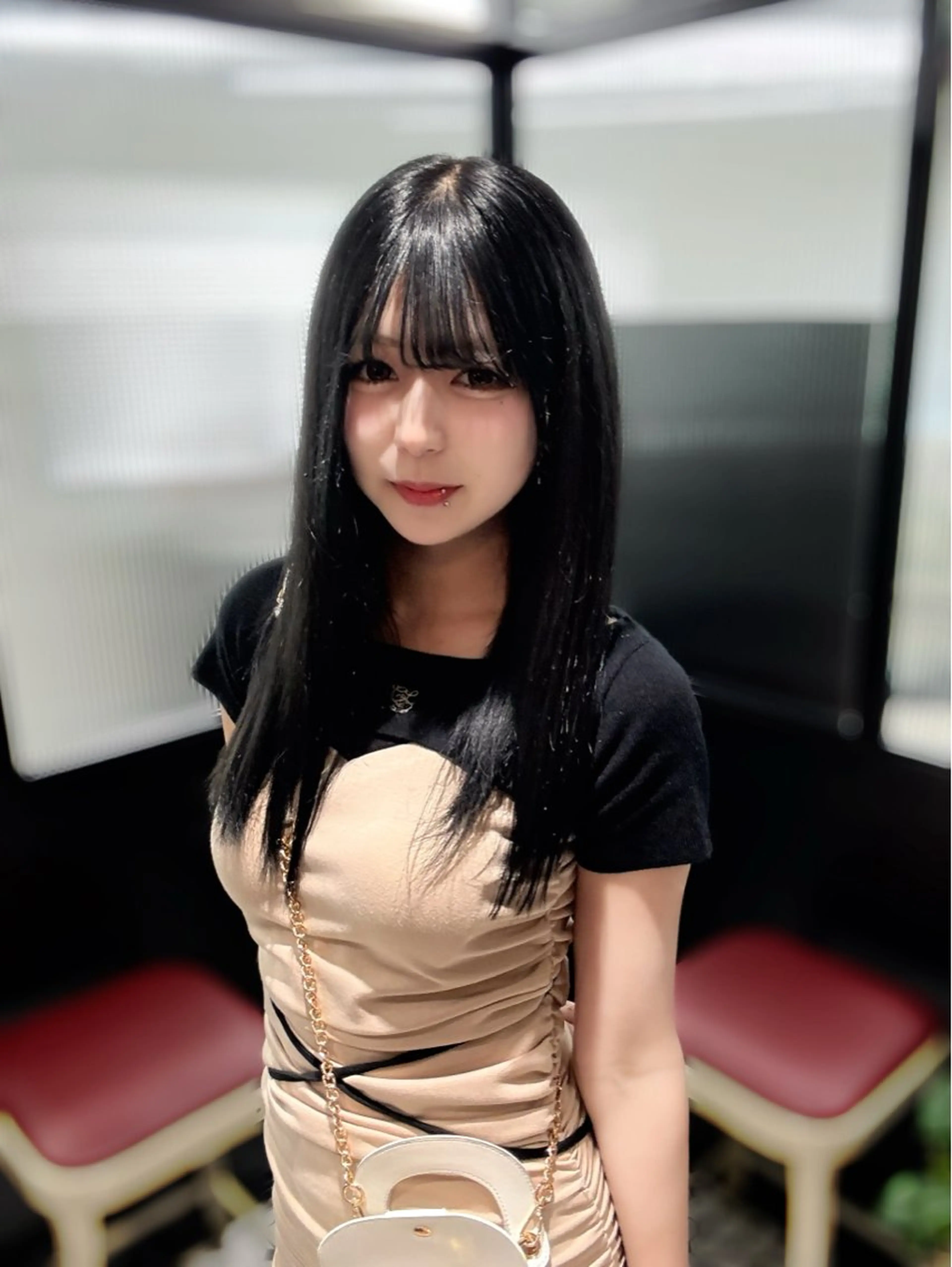 ロング カラー カット ヘアカラー 韓国ヘア暗髪 ダブルカラーメンズ可のヘアスタイル