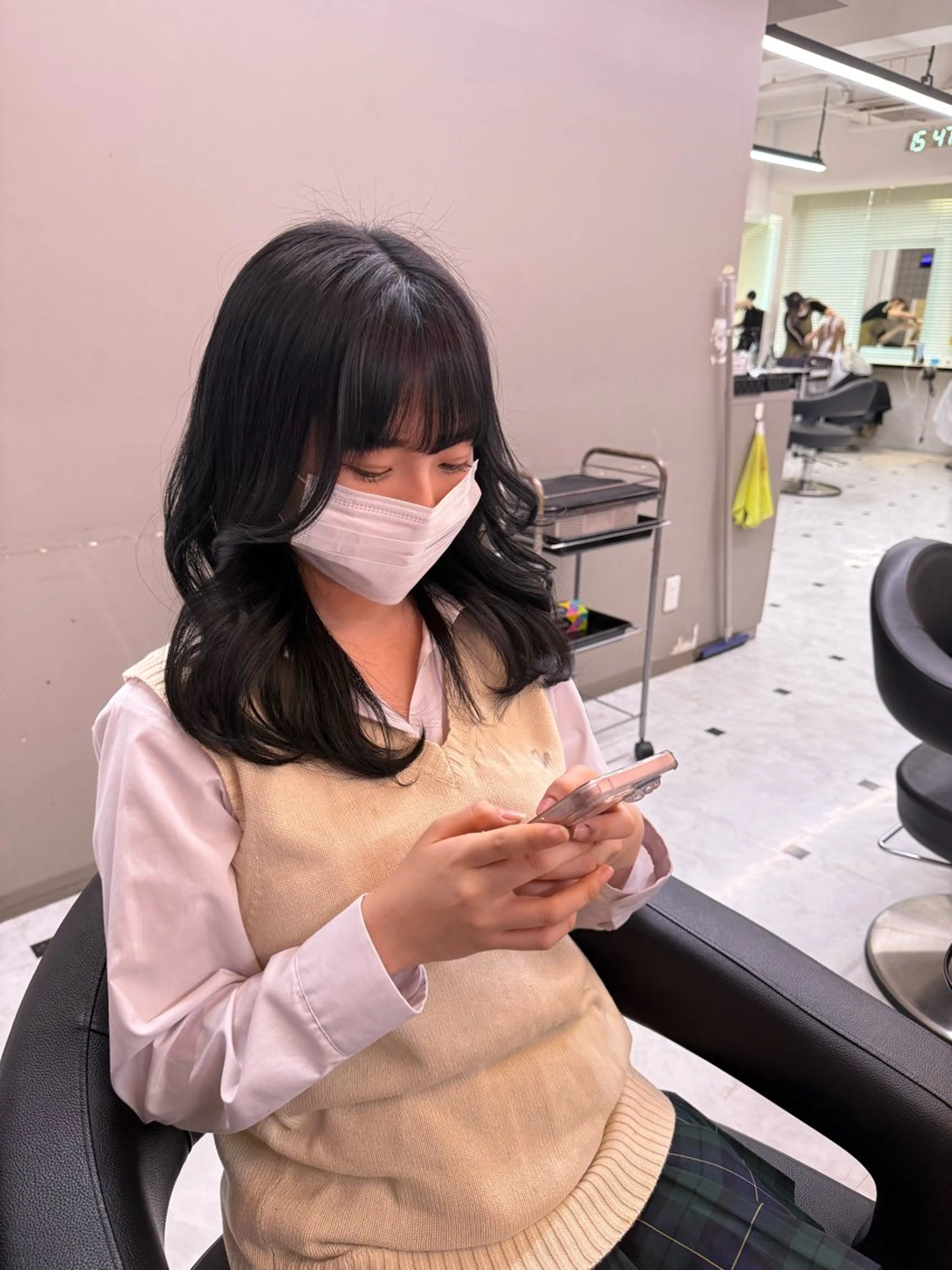 ロング カラー 黒髪 透明感カラー ヘアカラー 韓国風🤍グレ ージュ🤍たくみのヘアスタイル