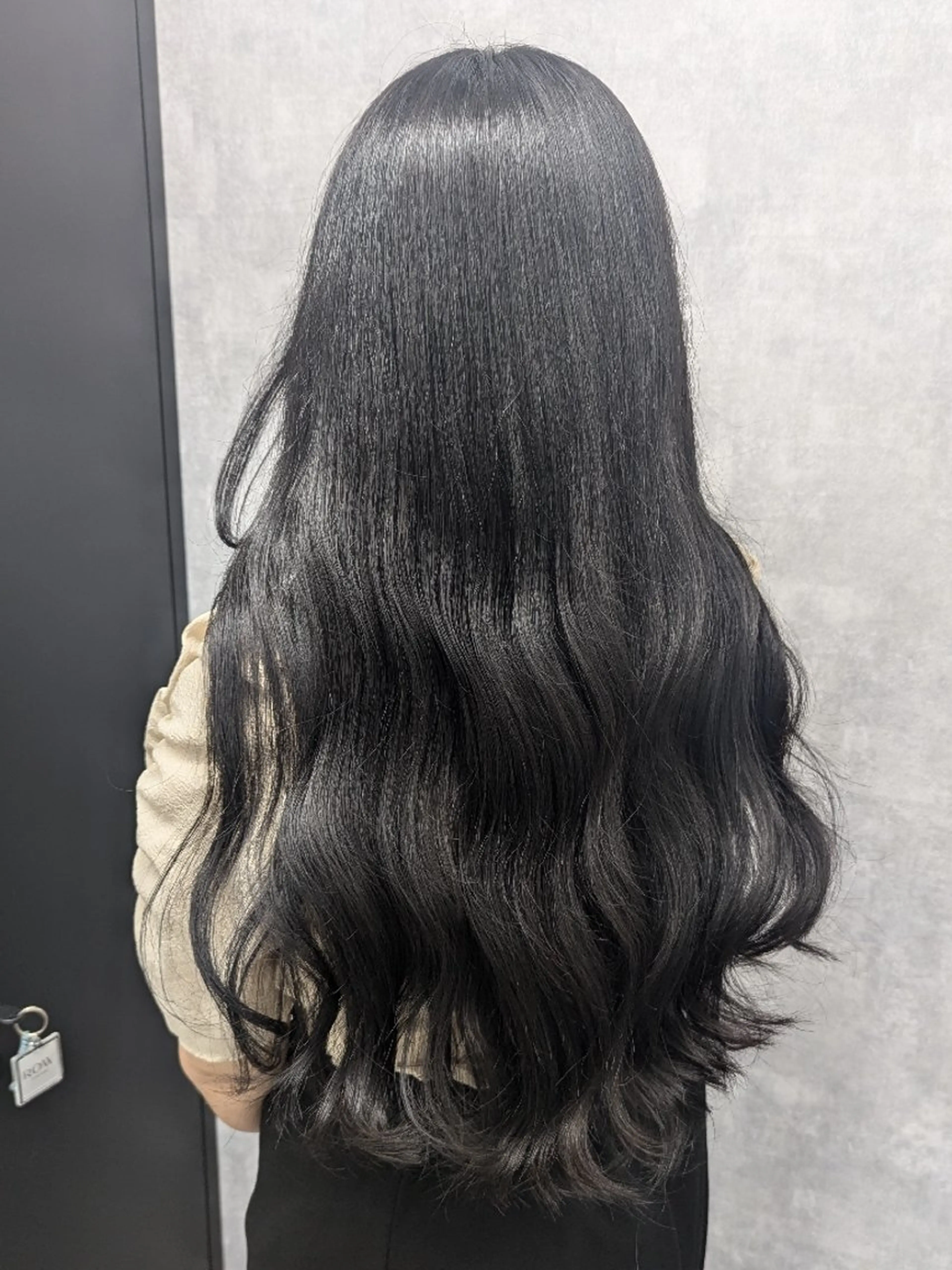 ロング カラー 黒髪 ブルーカラー ブルーブラック 🩶MIYU🩶 うるつやカラー୨୧のヘアスタイル
