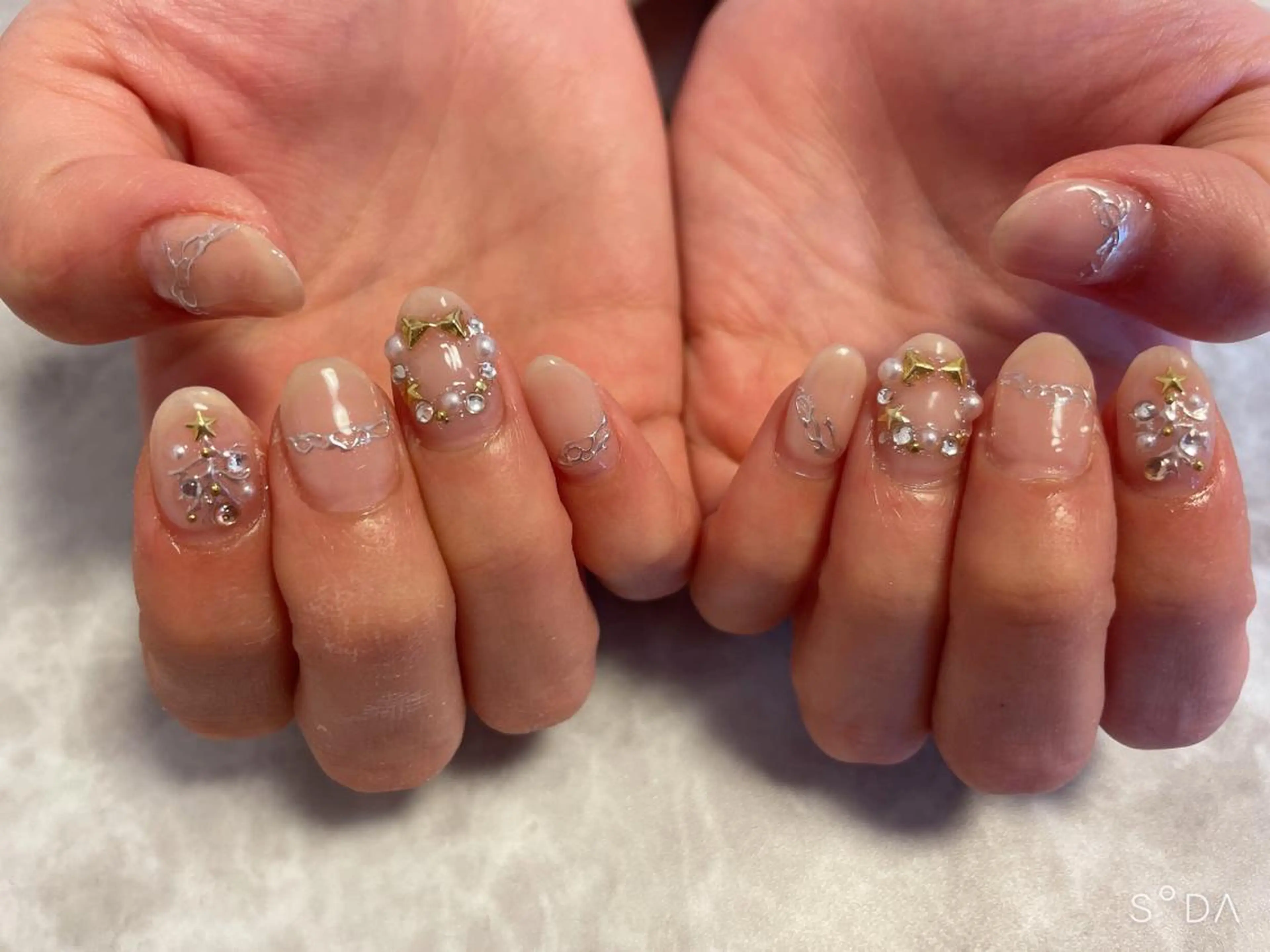 ネイル ミラーネイル ニュアンスネイル 冬ネイル クリスマス Nail salon Betty❤︎のネイルデザイン