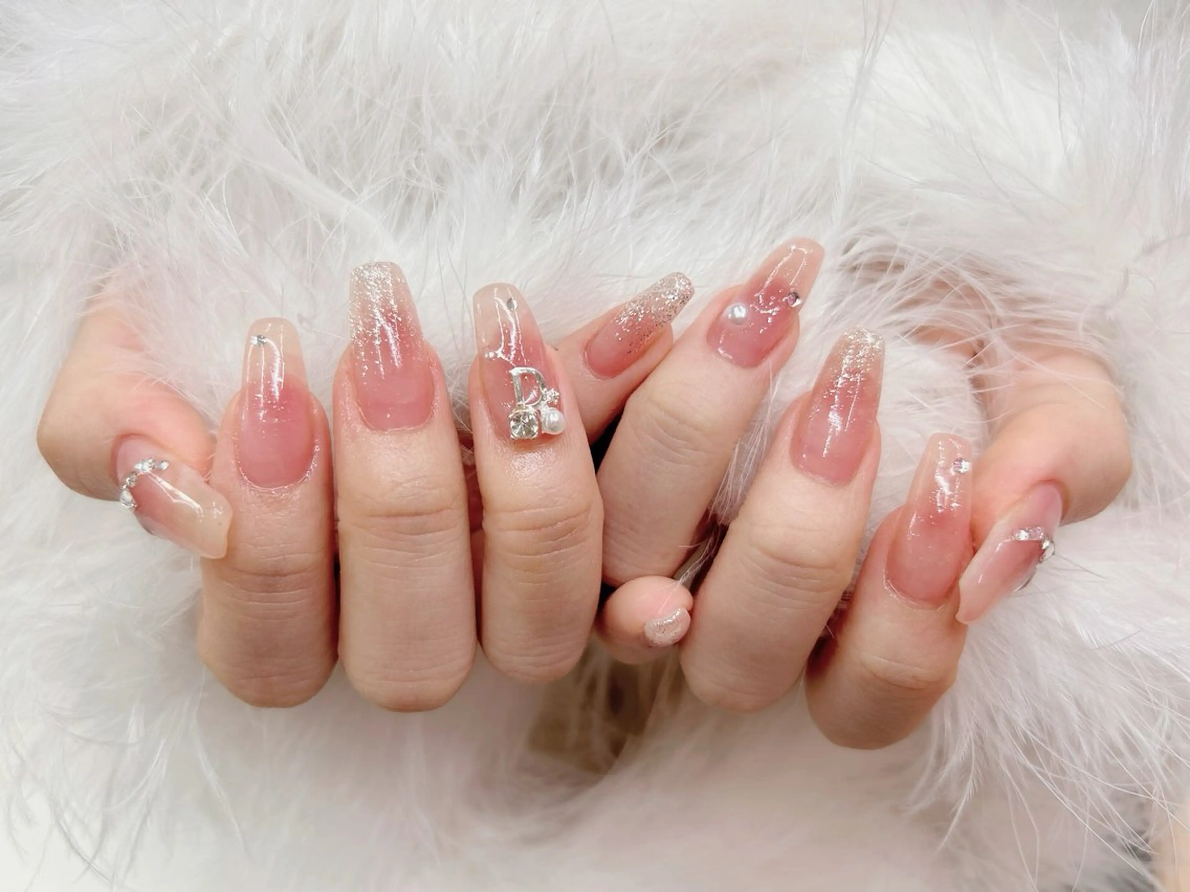 ネイル ネイルサロンクイーン 東京/新宿/大久保のネイルデザイン