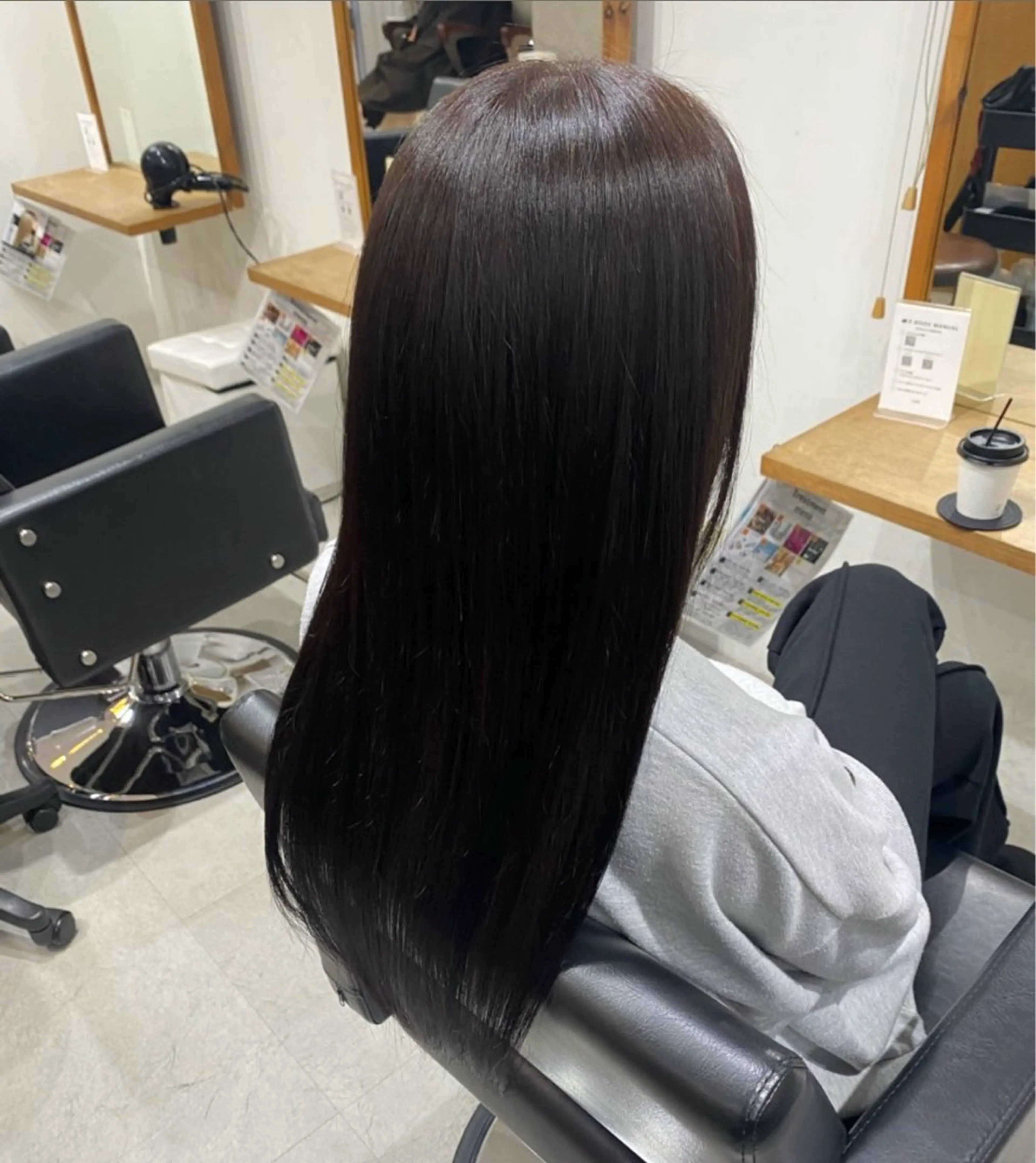 ロング 入江 麻帆のヘアスタイル