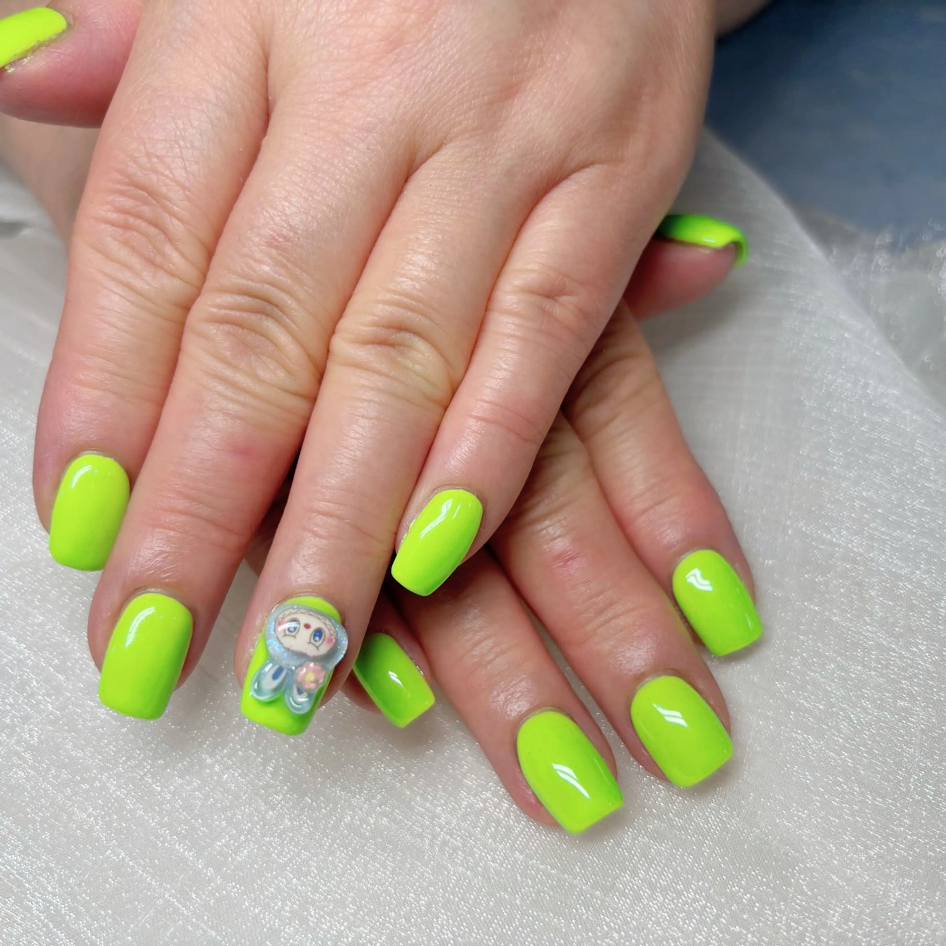 ネイル ハンドネイル H3 Nail Tsuki🦋💙のネイルデザイン