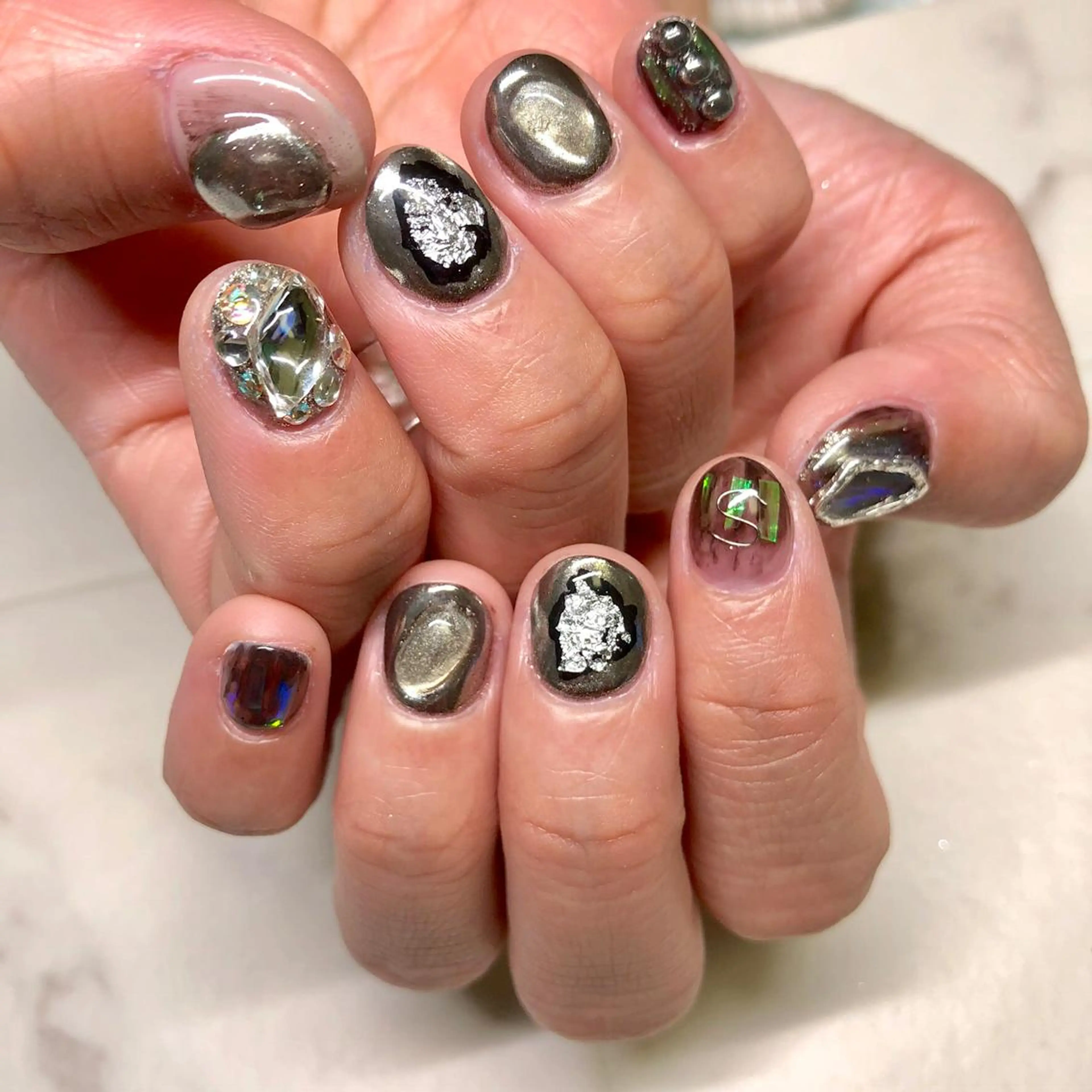 ネイル ニュアンスネイル Twinkling( private salon)所属・伊藤 京香のネイルデザイン