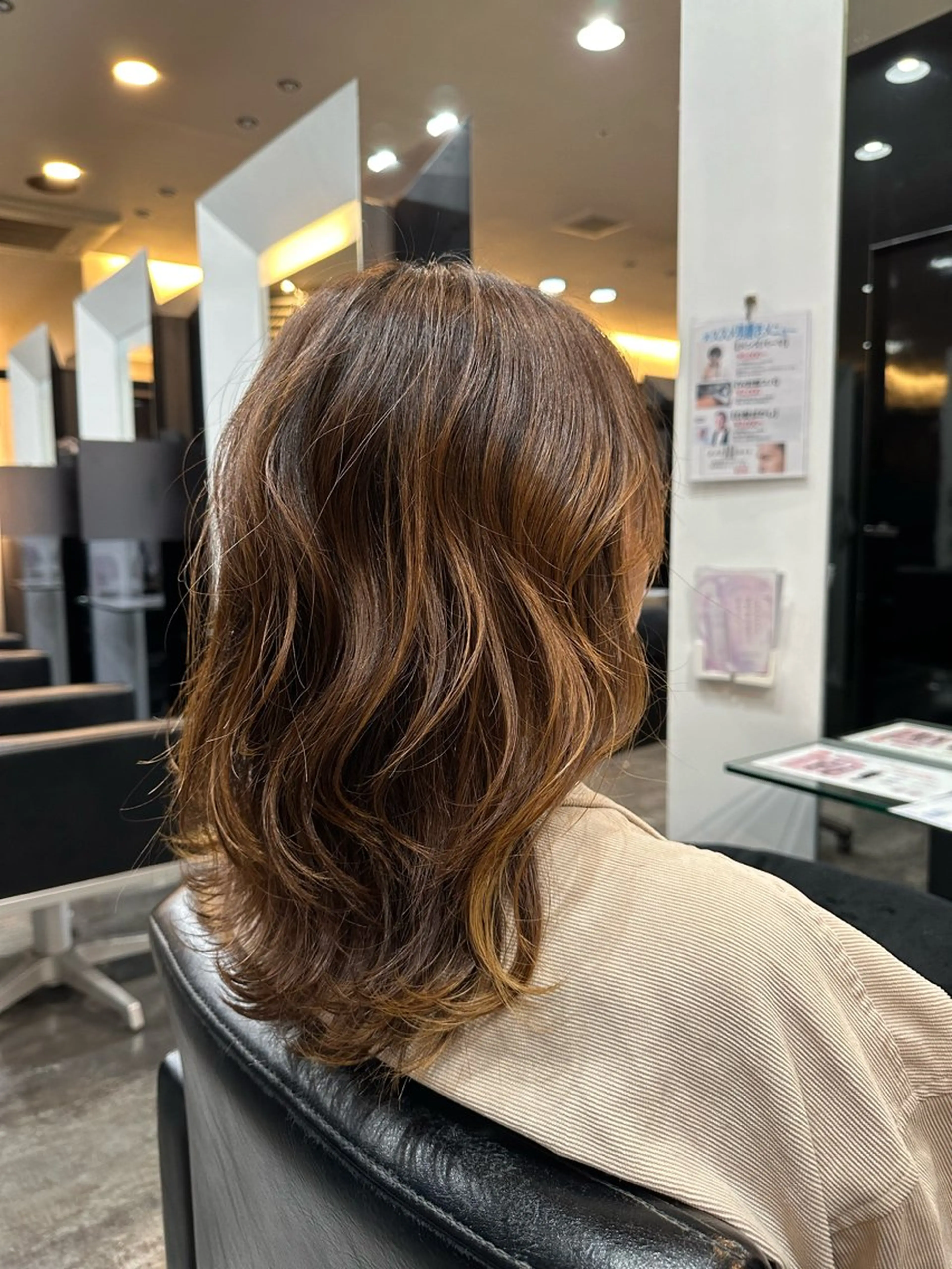 ミディアム ヘアカラー 林 叶也のヘアスタイル