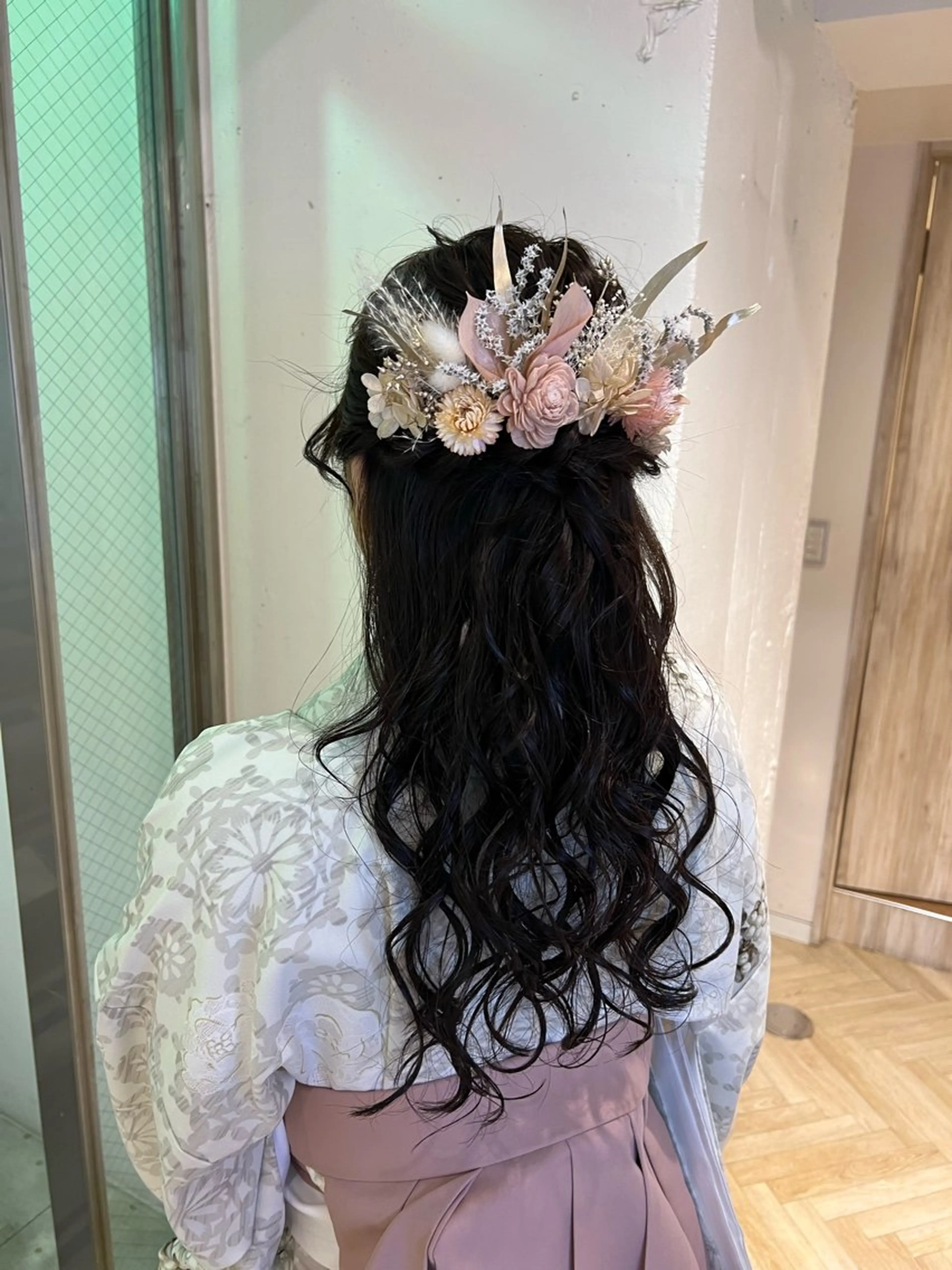 ロング ヘアアレンジ ハーフアップ 卒業式のヘアスタイル SALOWIN川崎WEST店所属・🌷川崎/アレンジ/ 暖色ボブ/コトネ🌷のヘアスタイル