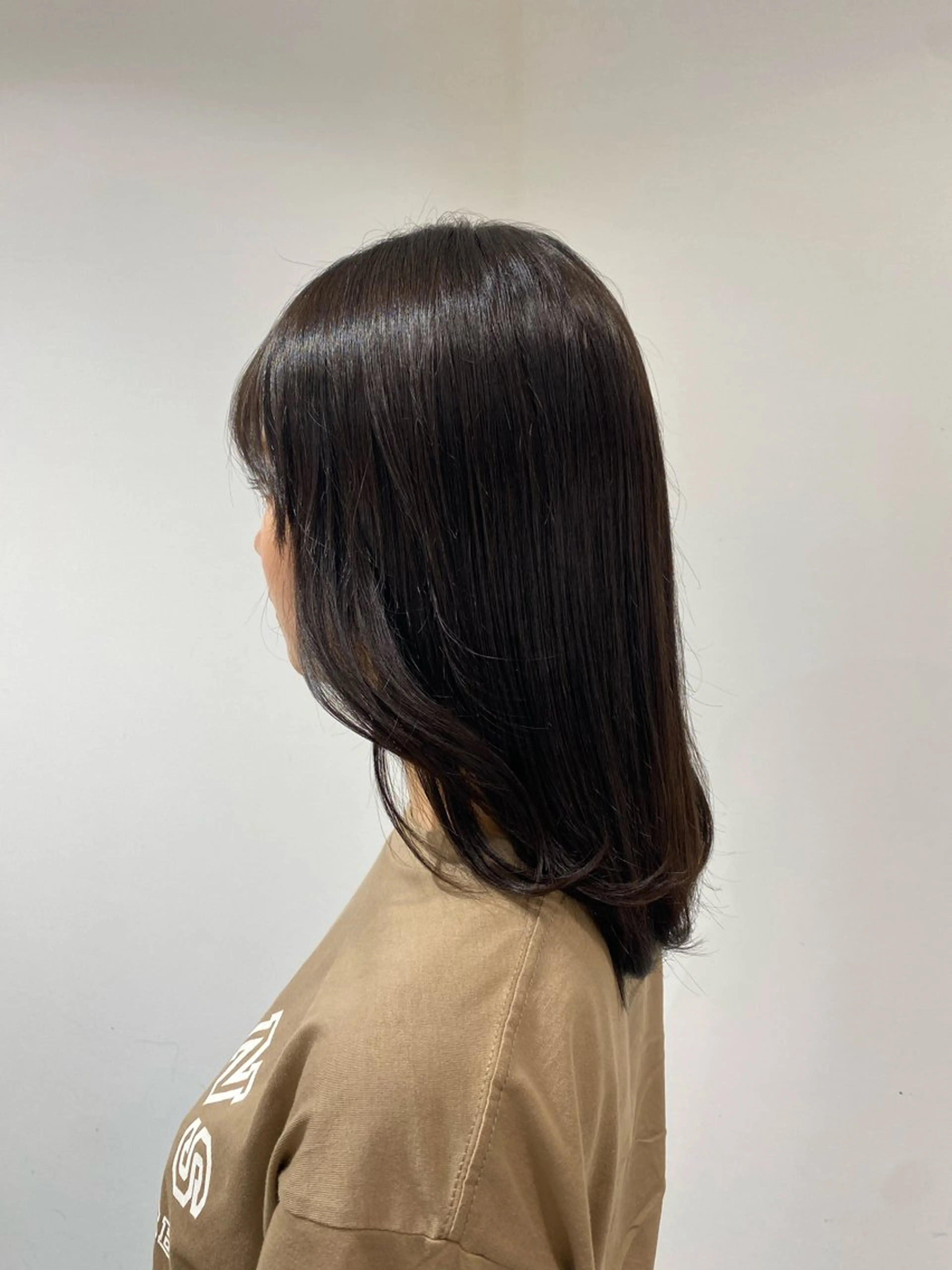 セミロング カラー 🦋‪ハイトーンカラ ー🦋‪熊田 史織のヘアスタイル