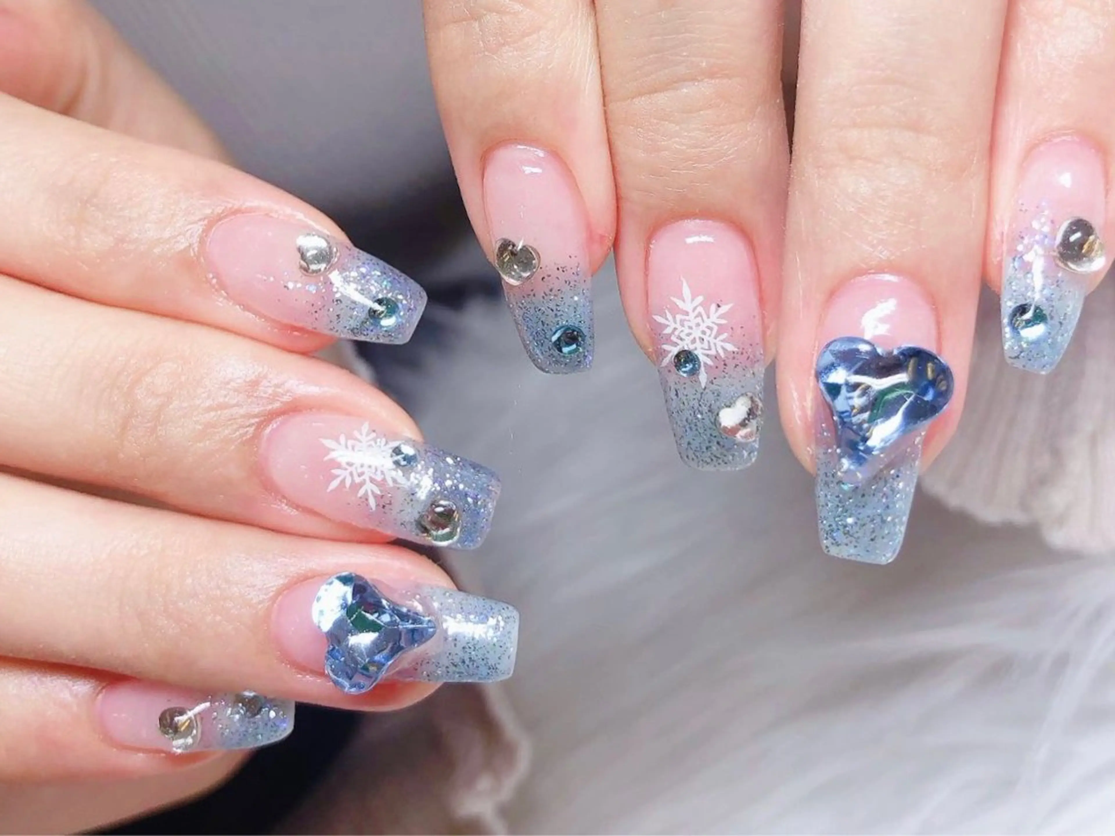 ネイル フットネイル フレンチネイル ガラスフレンチ マグネットネイル マットネイル H'ami  nail salon所属・hami nailのネイルデザイン