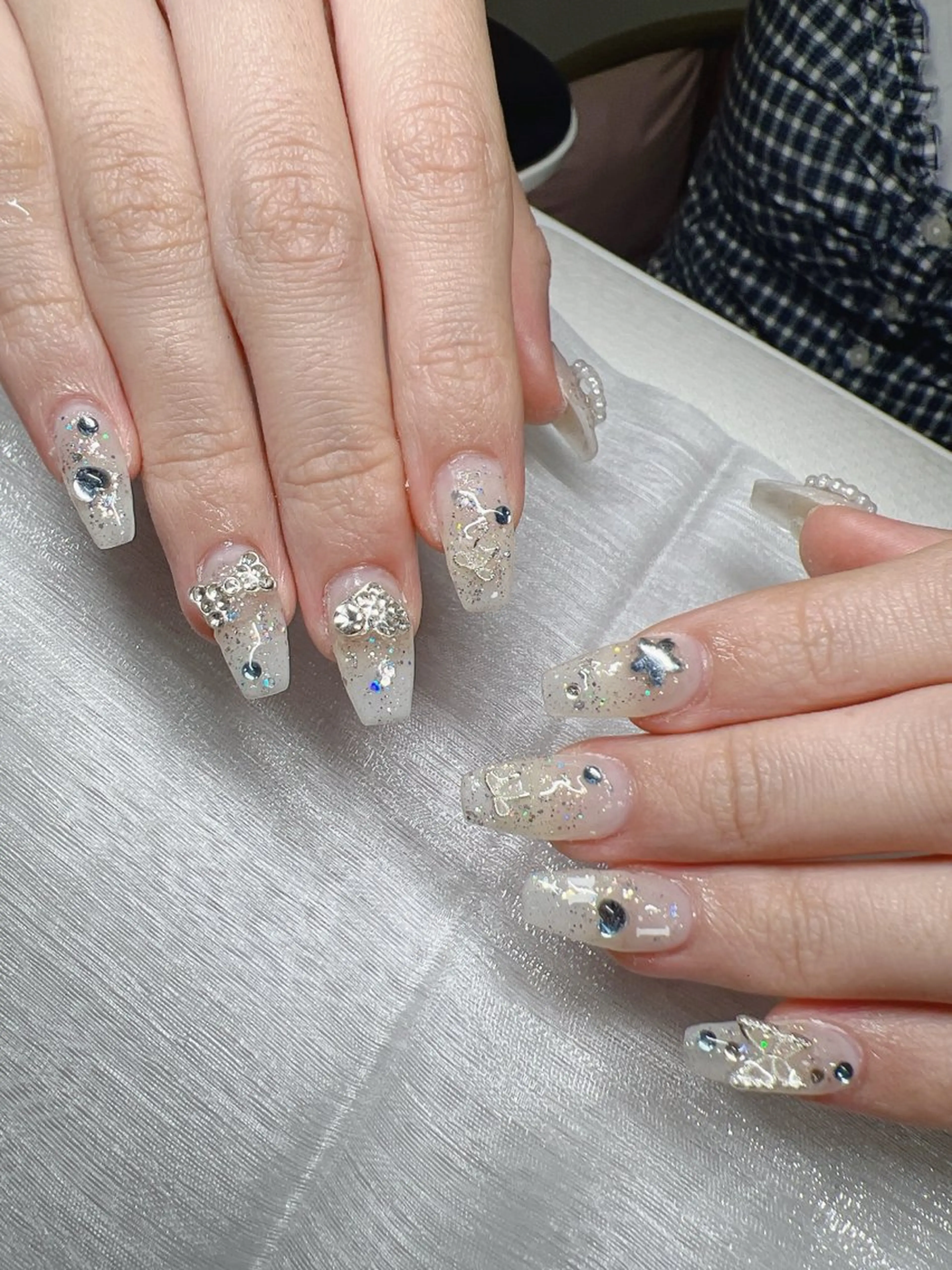 ネイル 長さ出し グラデーション 卒業式 キラキラネイル マグネットネイル ハンドネイル Lee Nailsのネイルデザイン