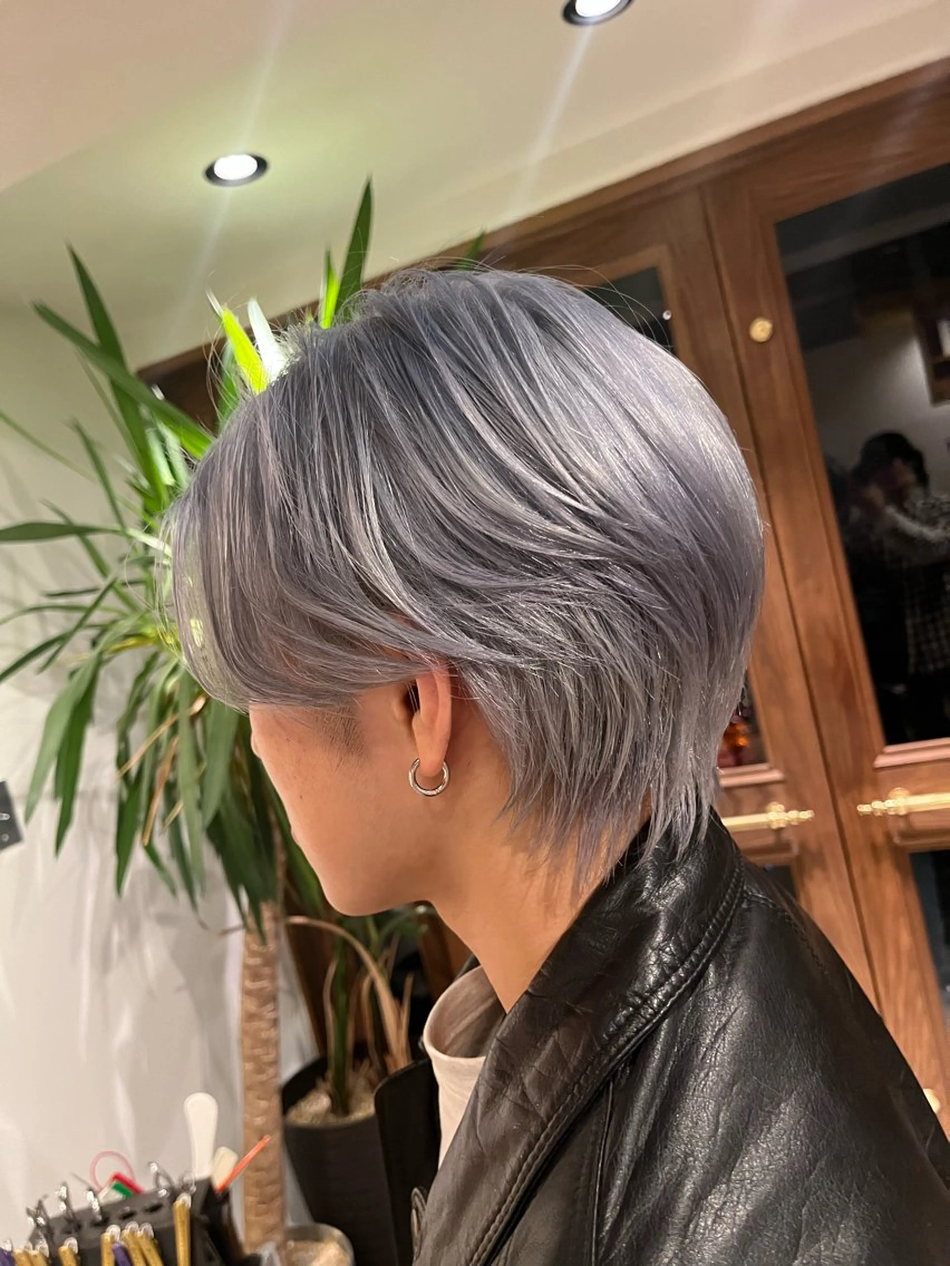 ショート カラー メンズ センターパート カット ヘアカラー トリートメント 瀬川 響音のヘアスタイル