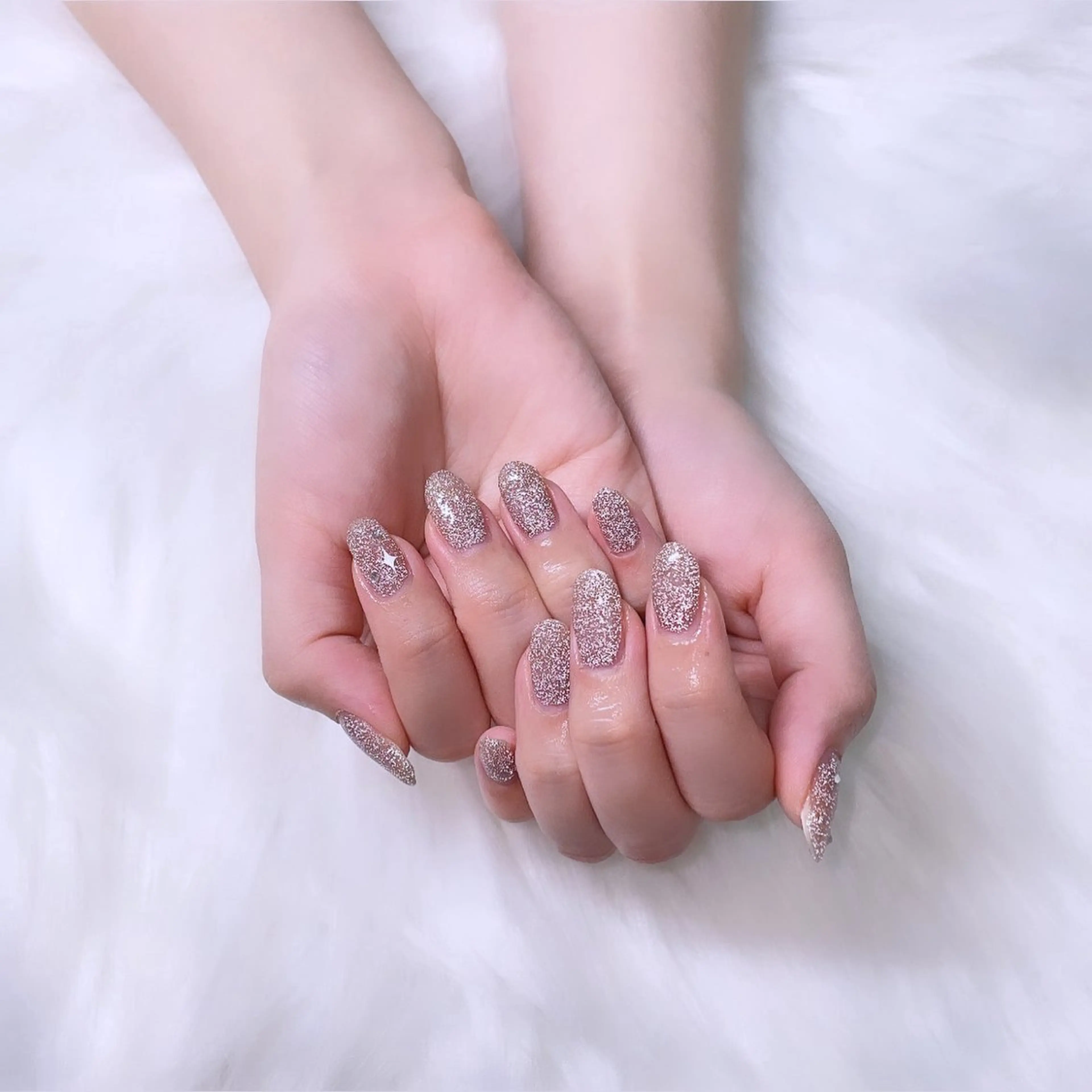 ネイル ハンドネイル chiyori🎀 韓国風まつげのマツエク・マツパデザイン