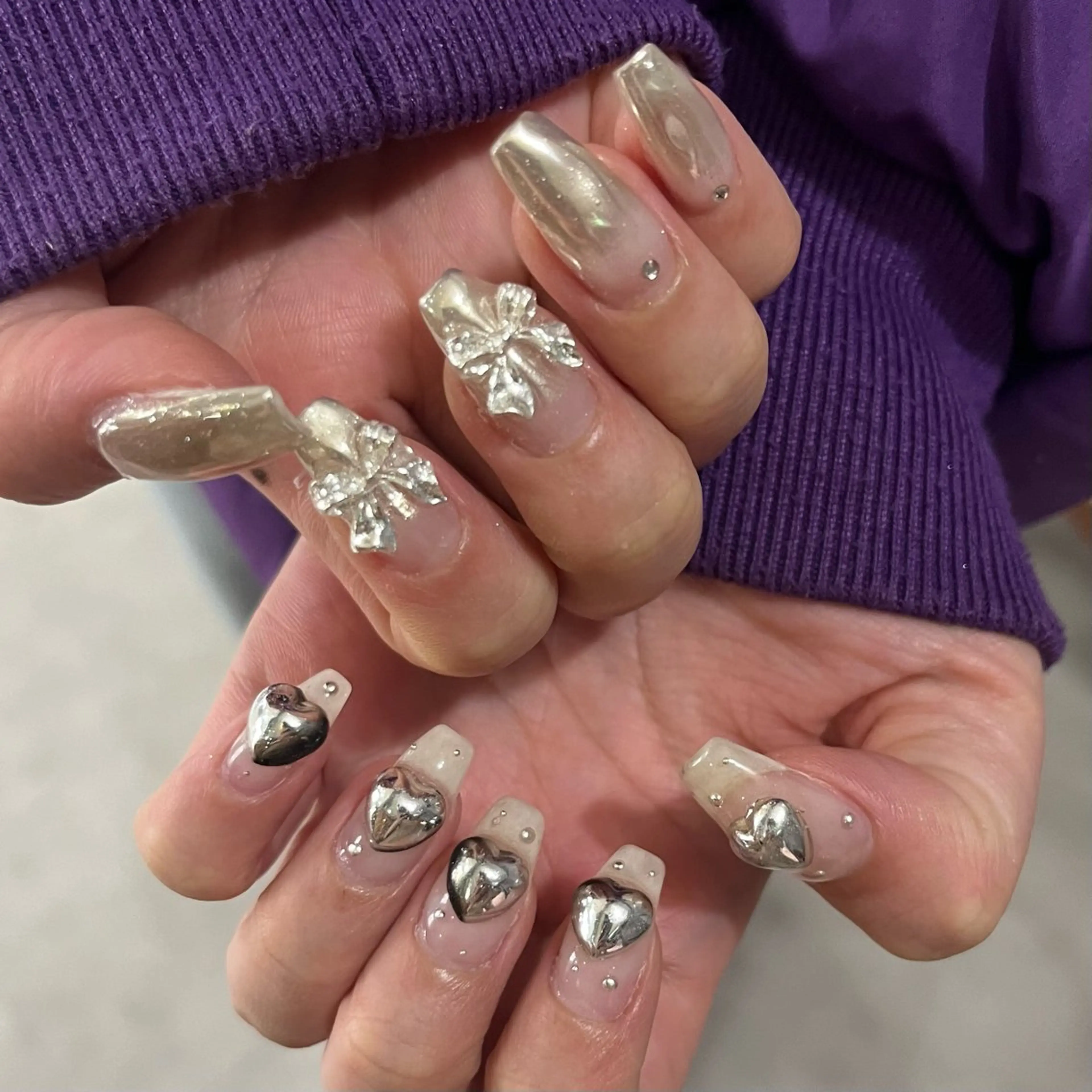 ネイル ハンドネイル 🪐富島彩夏 /海外nail🪐のネイルデザイン