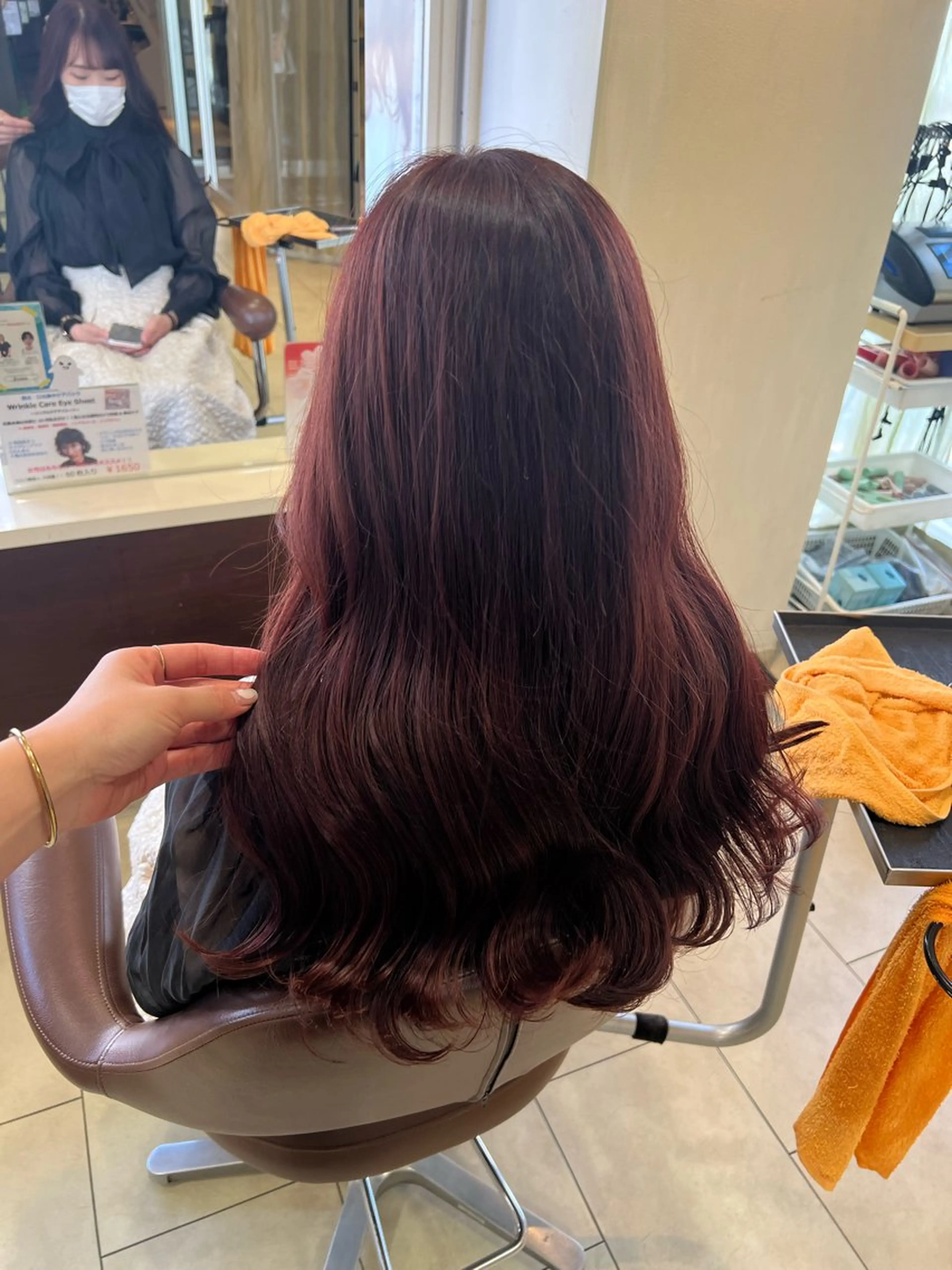 ロング カラー ブリーチ ブリーチなしカラー レッドカラー カット ヘアカラー 田中 月菜のヘアスタイル