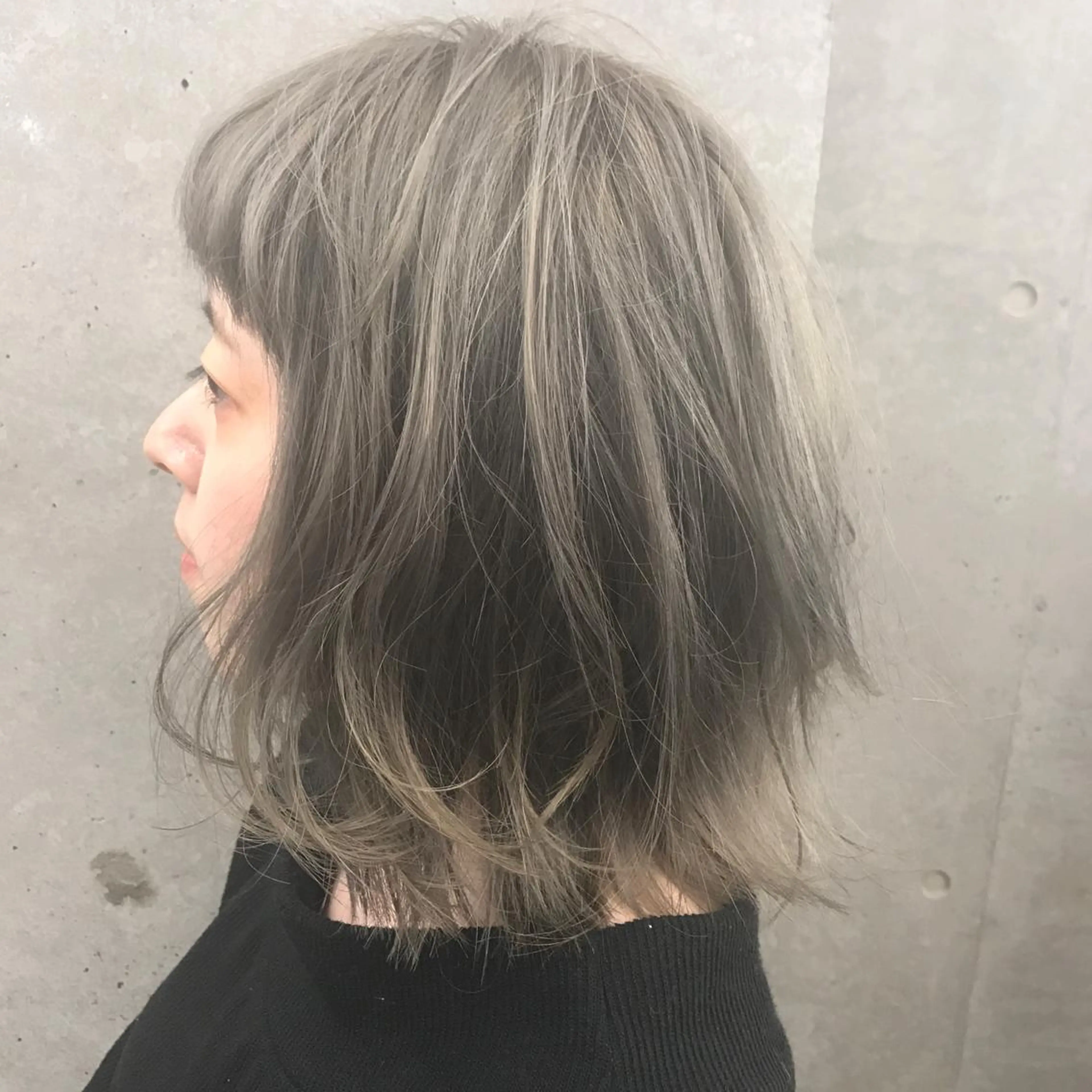 カラー AUBE guan所属・大久保 ユウアのヘアスタイル