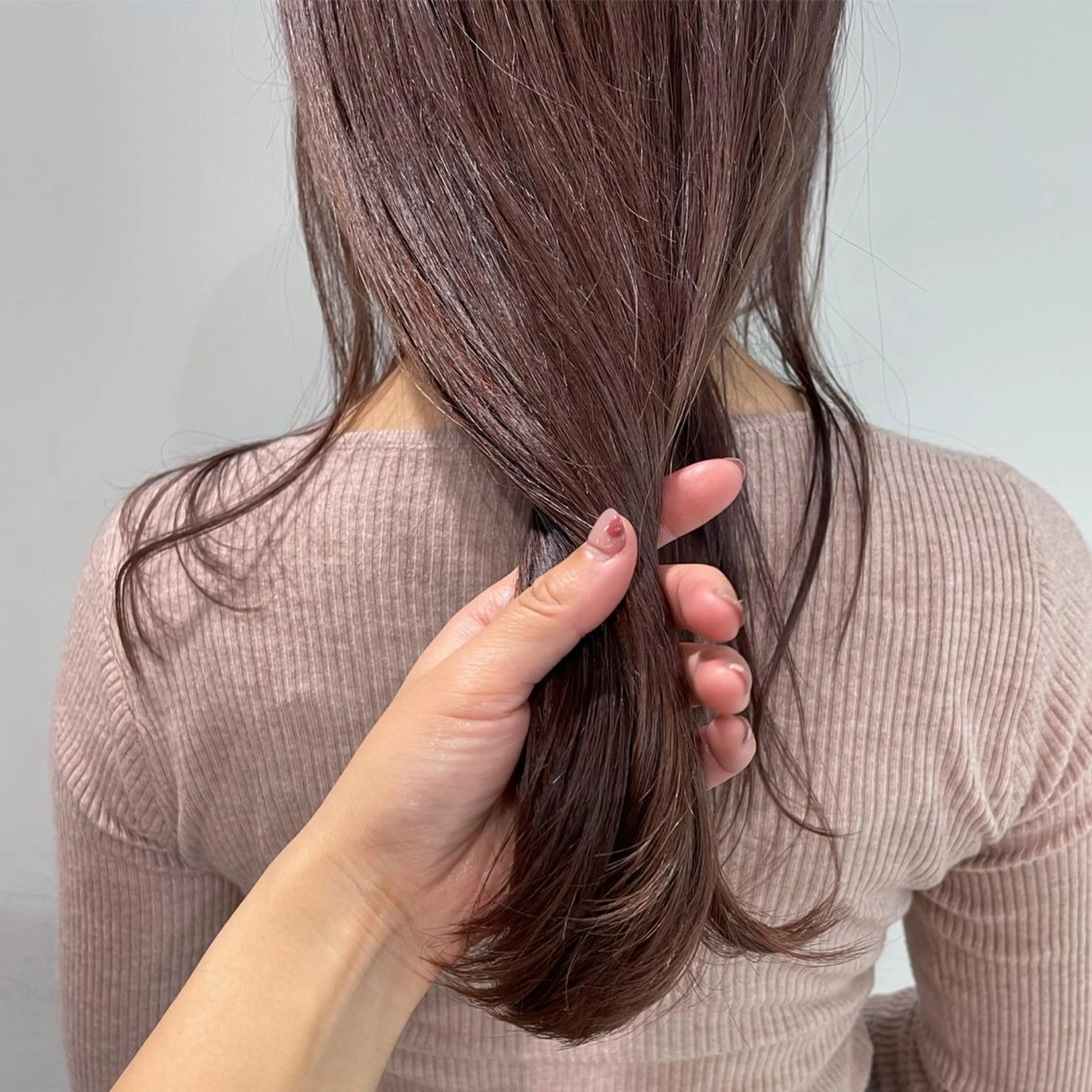 セミロング カラー ハイトーンカラー オレンジ ピンクカラー spooopy所属・🕊大垣 めぐみ🕊のヘアスタイル