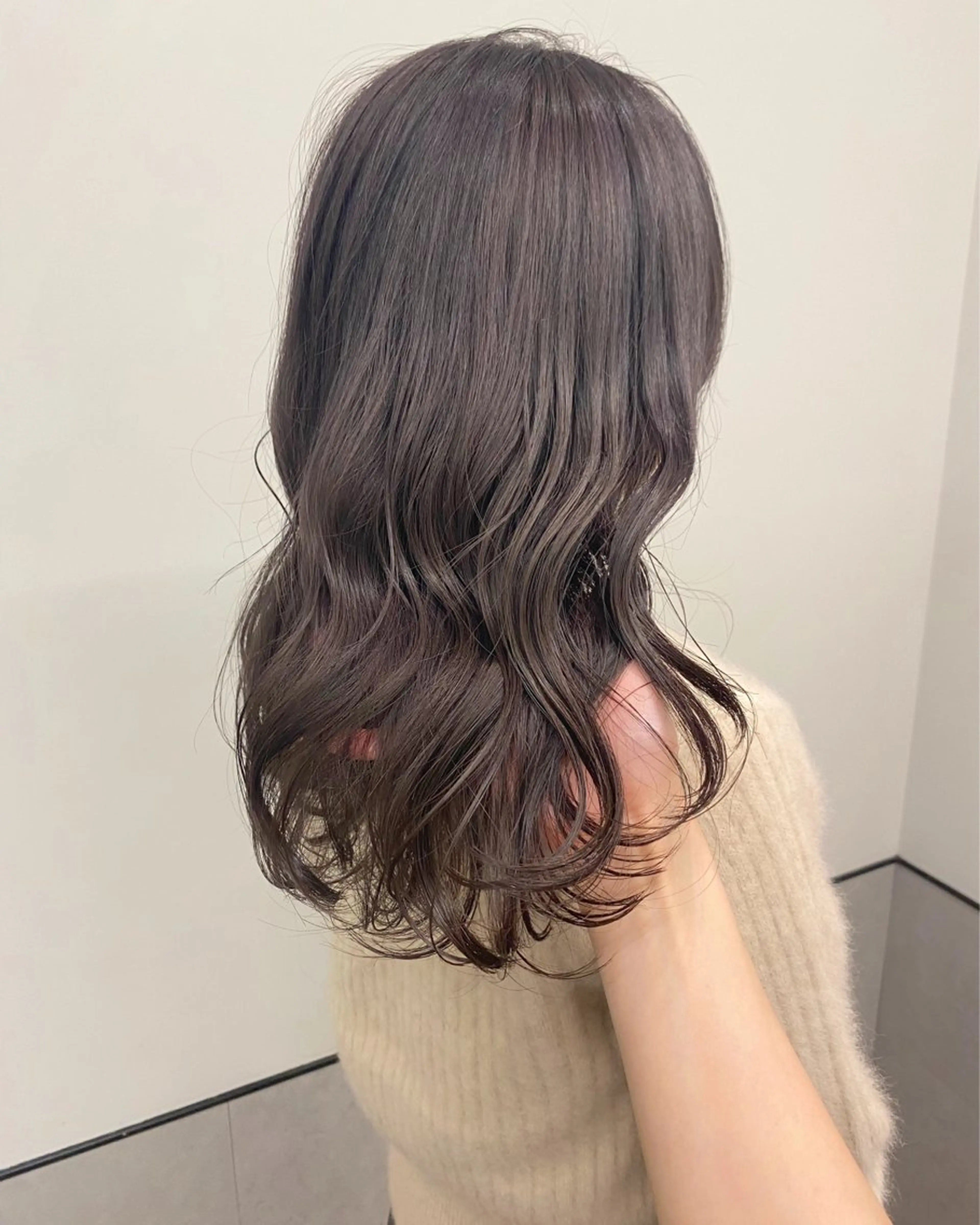 セミロング カット ヘアカラー トリートメント storiiz所属・rina 🩶透明感カラーのヘアスタイル