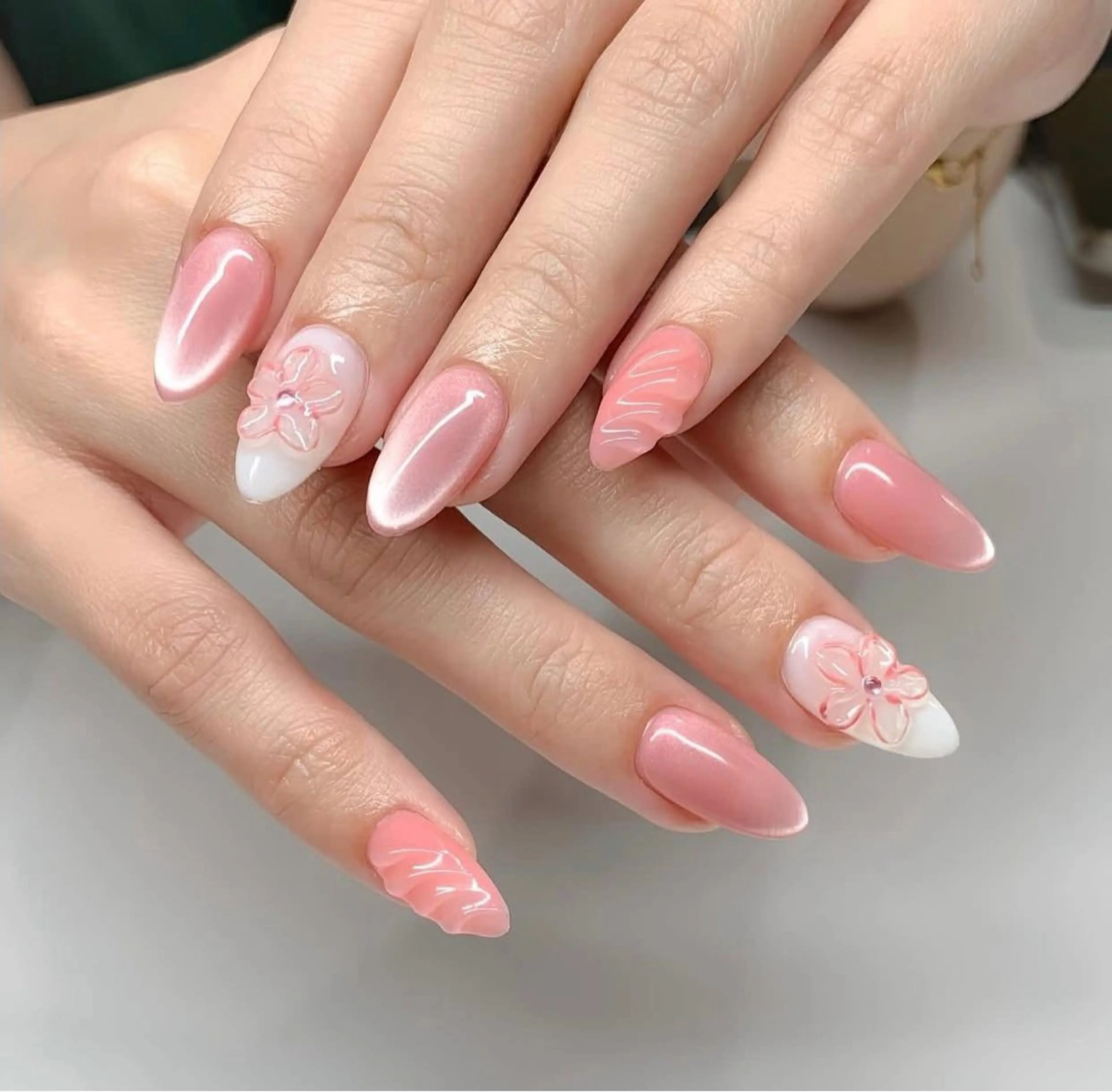 ネイル Rose Ana.Chuoのネイルデザイン
