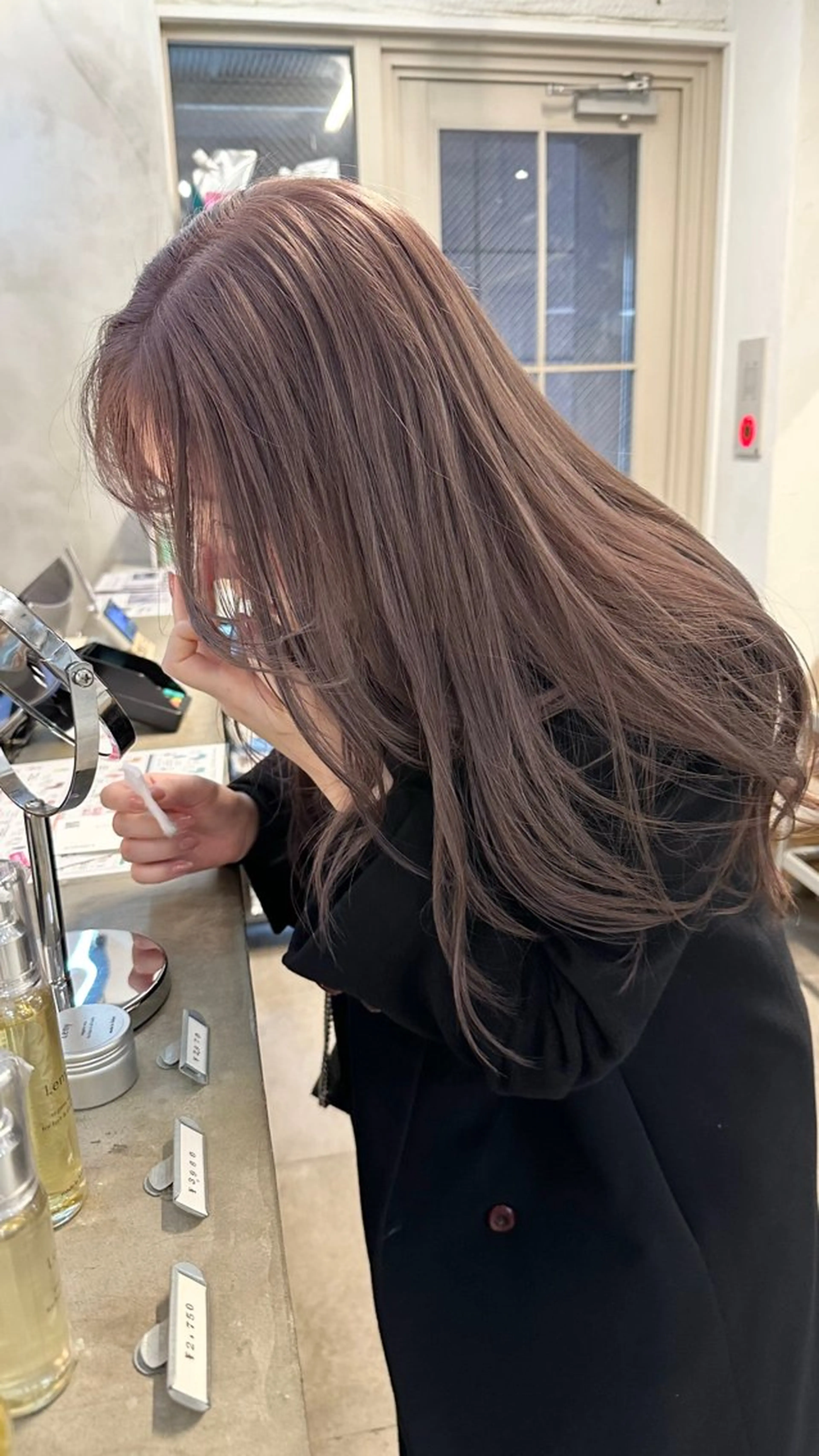 ロング カラー ブリーチ ハイトーンカラー ブリーチなしカラー ボブ ロング カット ヘアカラー トリートメント REINA☁️透明感 カラー/ぷつっと♡のヘアスタイル