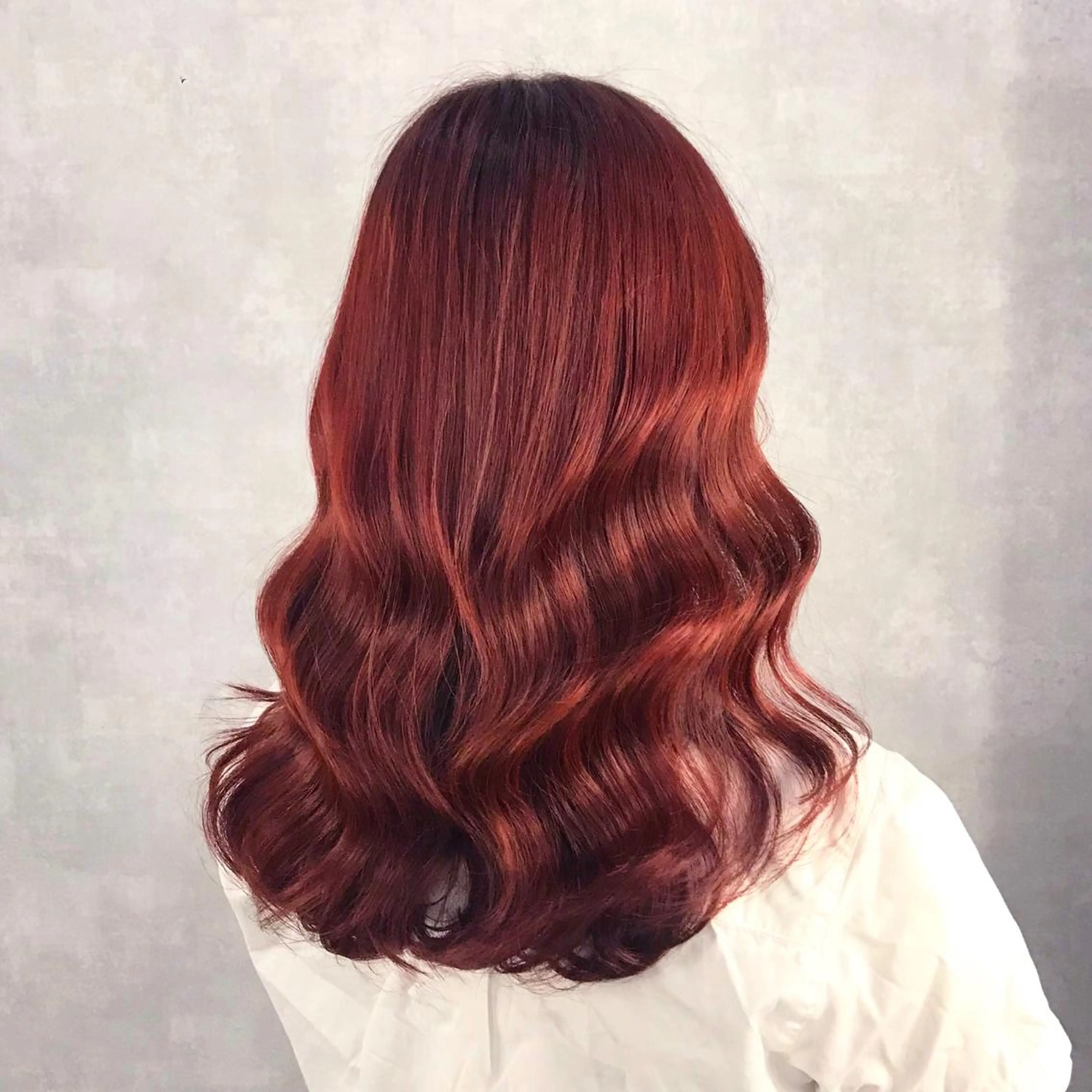 セミロング カラー ブリーチ タンバルモリ ヨシンモリ ムルギョル巻き 韓国風ヘア サロウィン所属・K-POP好き美容師 🇰🇷Kai.Yのヘアスタイル