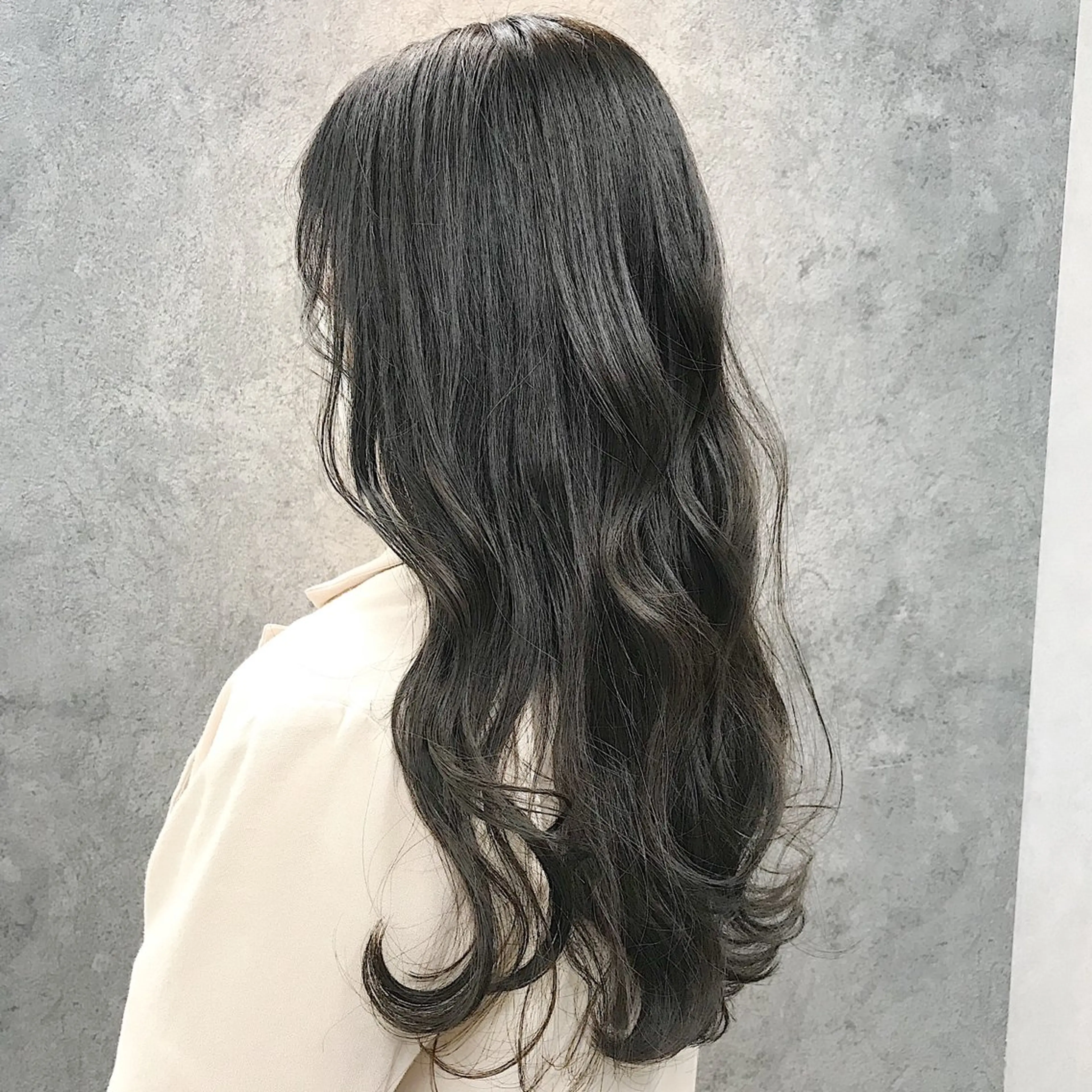 セミロング 韓国風ヘア レイヤーカット カット ヘアカラー トリートメント 所渉/韓国レイヤー /ウルフカットのヘアスタイル